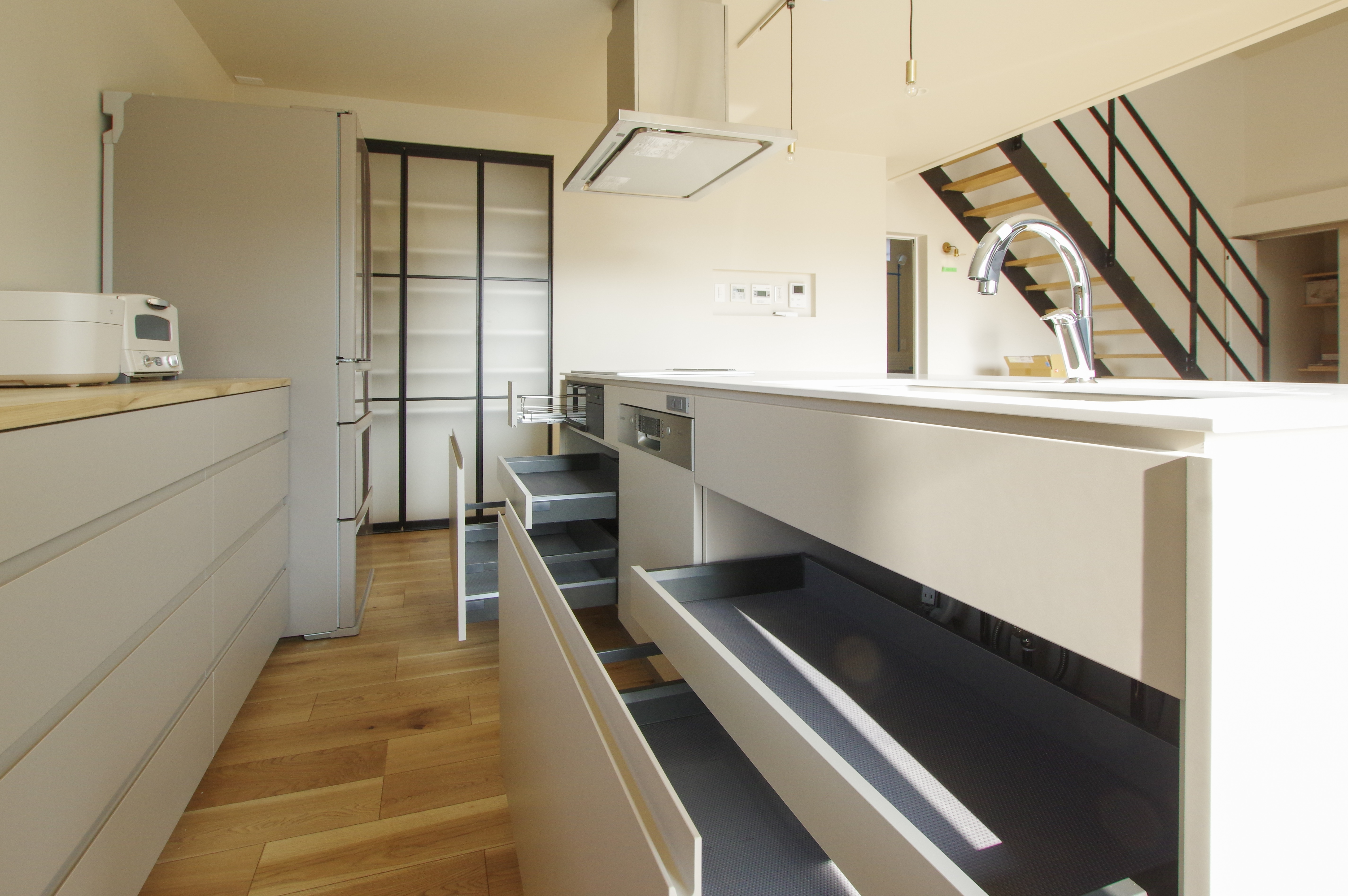 title: HOUSE 201 | Page No,214 | No.3 | sync-furniture | 株式会社 SYNC | 福岡県 家具工房 | オーダーメイドキッチン