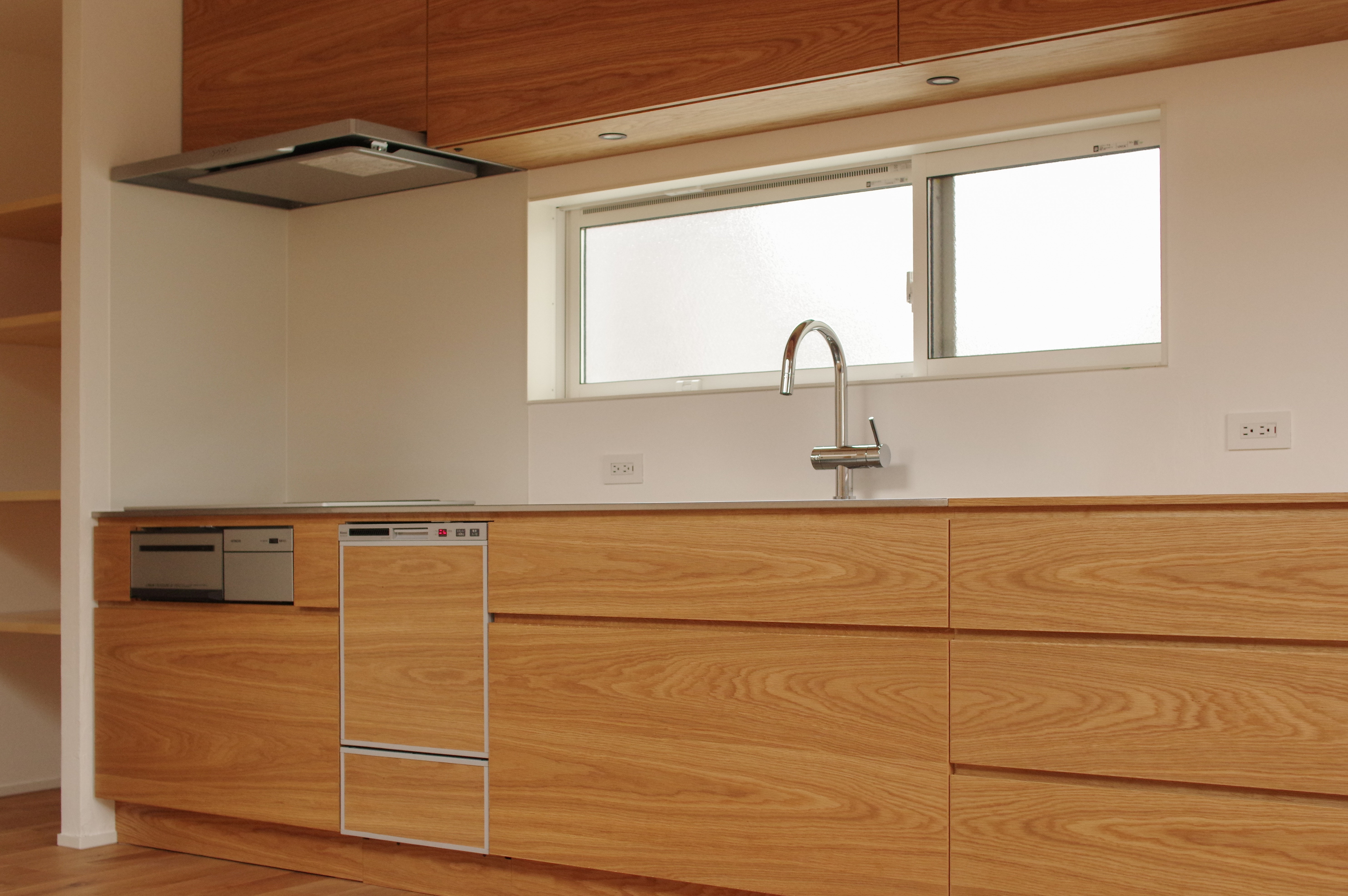 title: HOUSE 202 | Page No,215 | No.6 | sync-furniture | 株式会社 SYNC | 福岡県 家具工房 | オーダーメイドキッチン