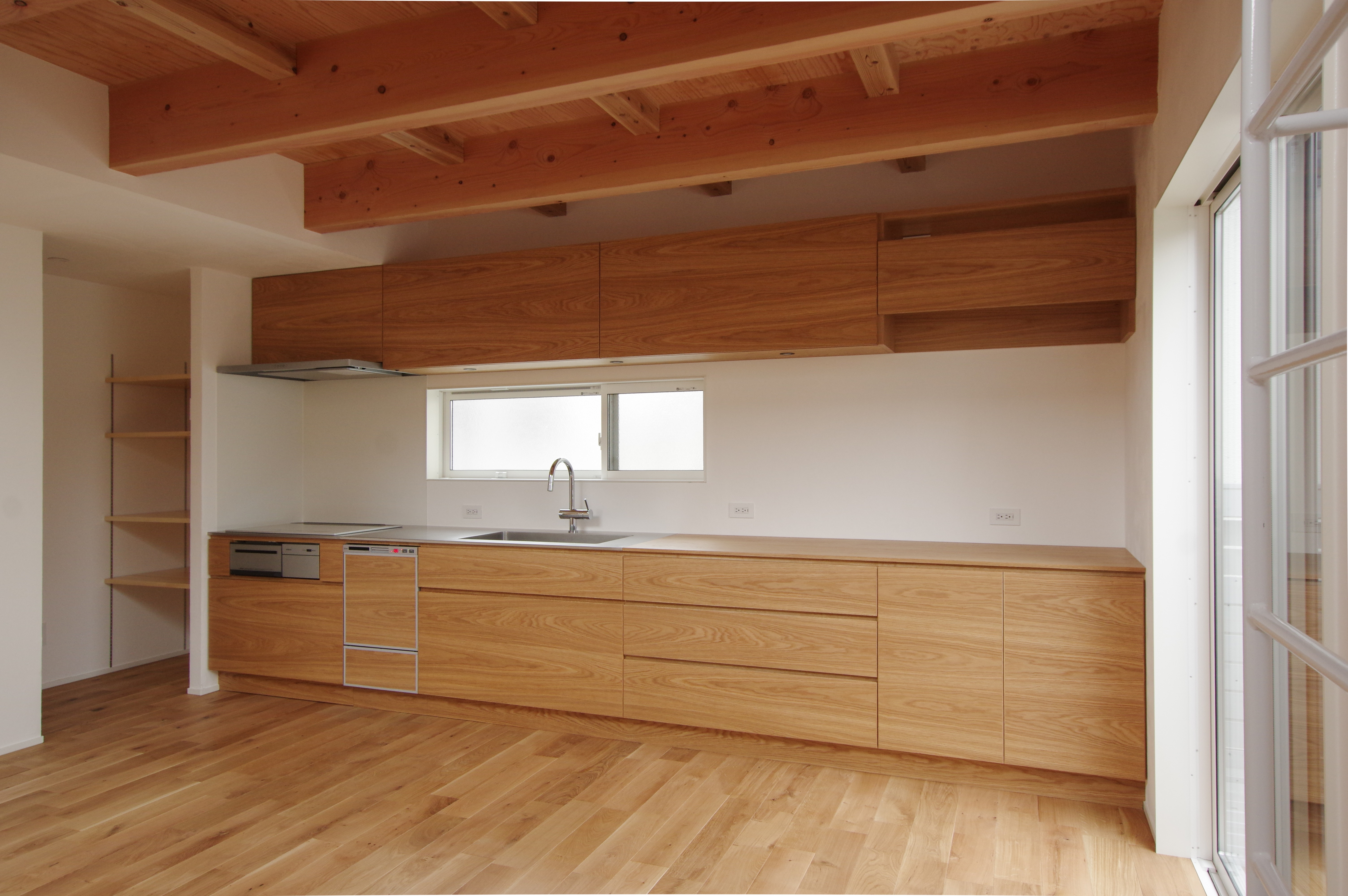 title: HOUSE 202 | Page No,215 | No.2 | sync-furniture | 株式会社 SYNC | 福岡県 家具工房 | オーダーメイドキッチン