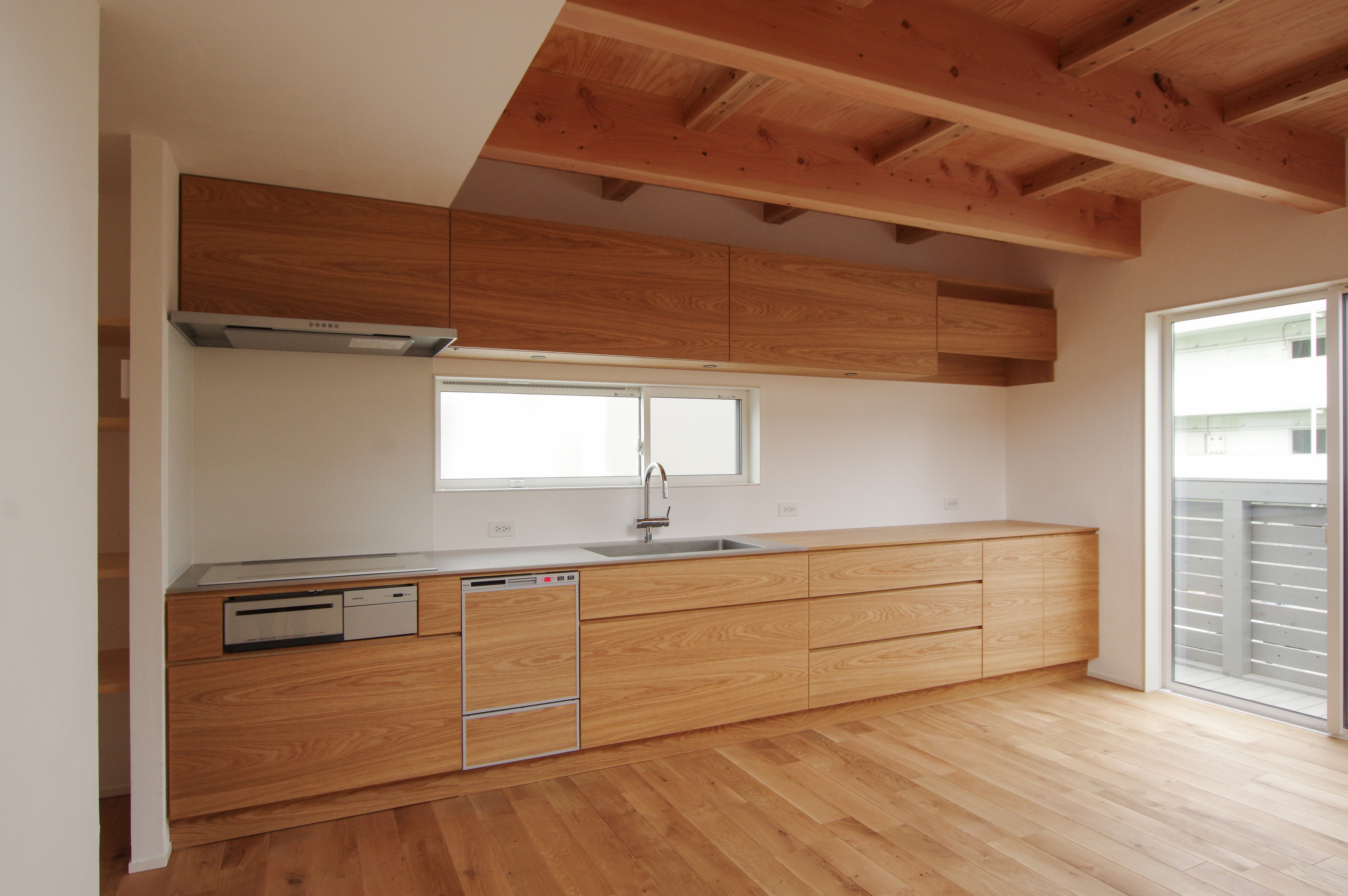 title: HOUSE 202 | Page No,215 | No.3 | sync-furniture | 株式会社 SYNC | 福岡県 家具工房 | オーダーメイドキッチン