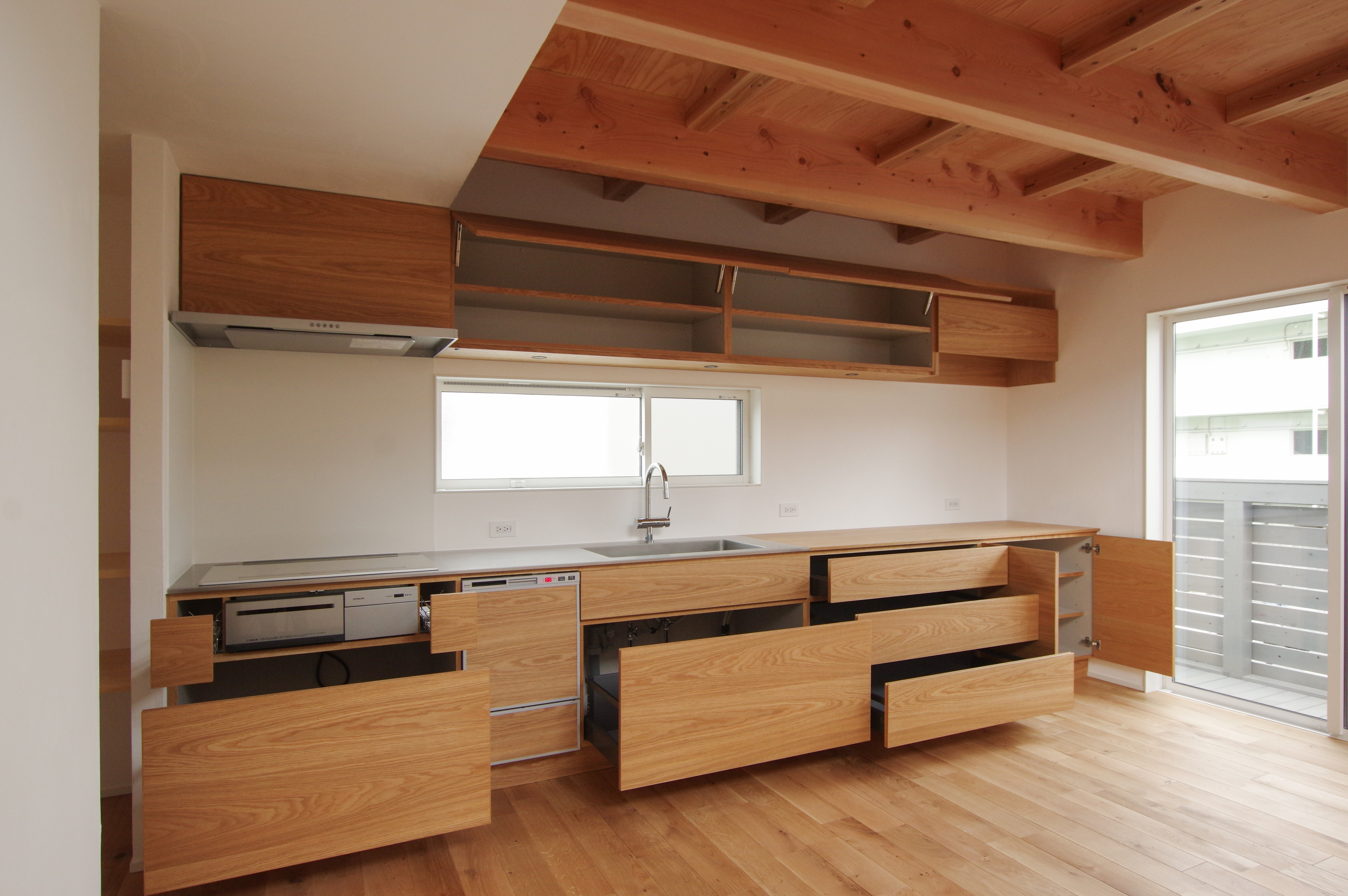 title: HOUSE 202 | Page No,215 | No.4 | sync-furniture | 株式会社 SYNC | 福岡県 家具工房 | オーダーメイドキッチン