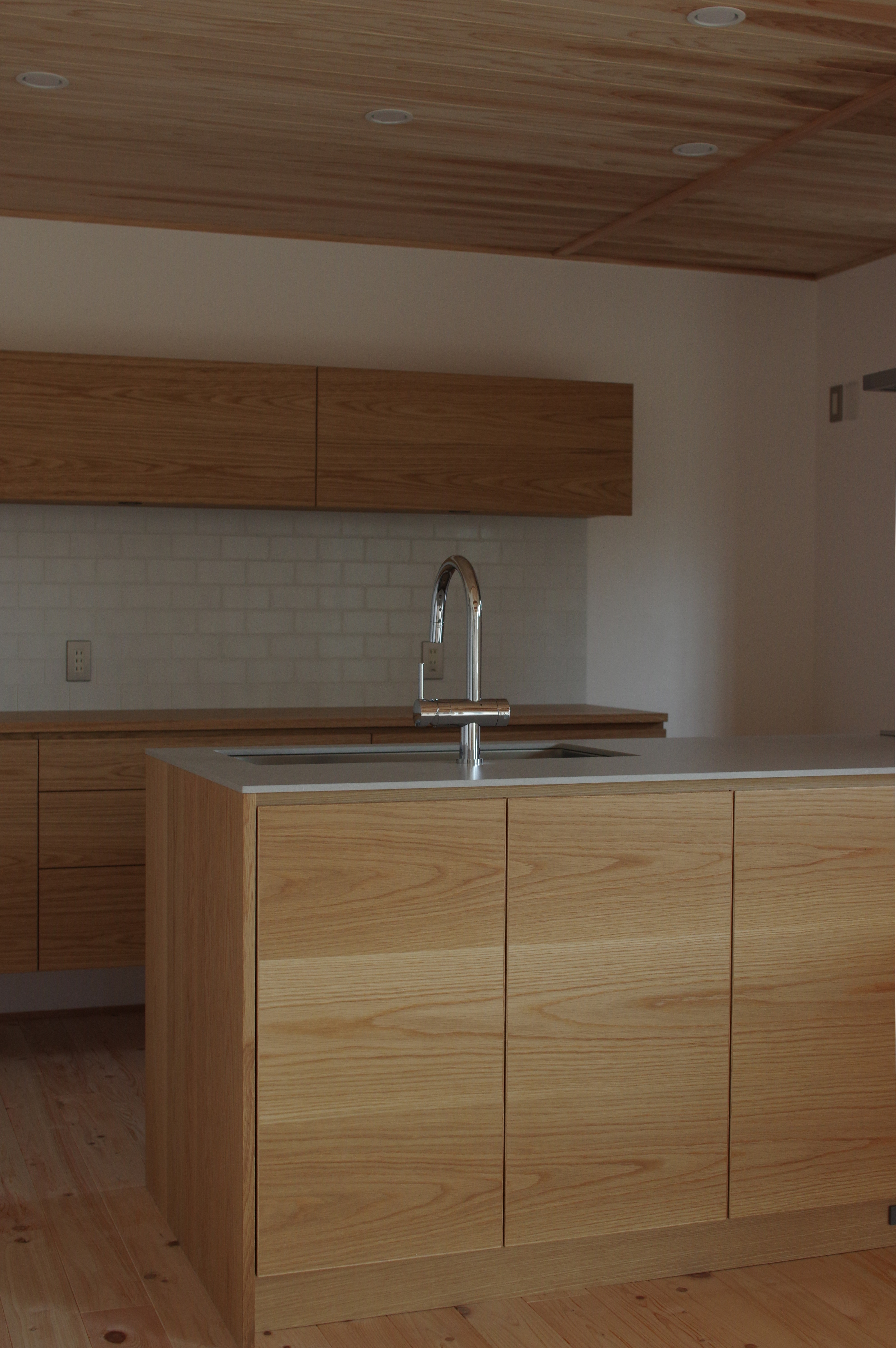 title: HOUSE 203 | Page No,216 | No.6 | sync-furniture | 株式会社 SYNC | 福岡県 家具工房 | オーダーメイドキッチン
