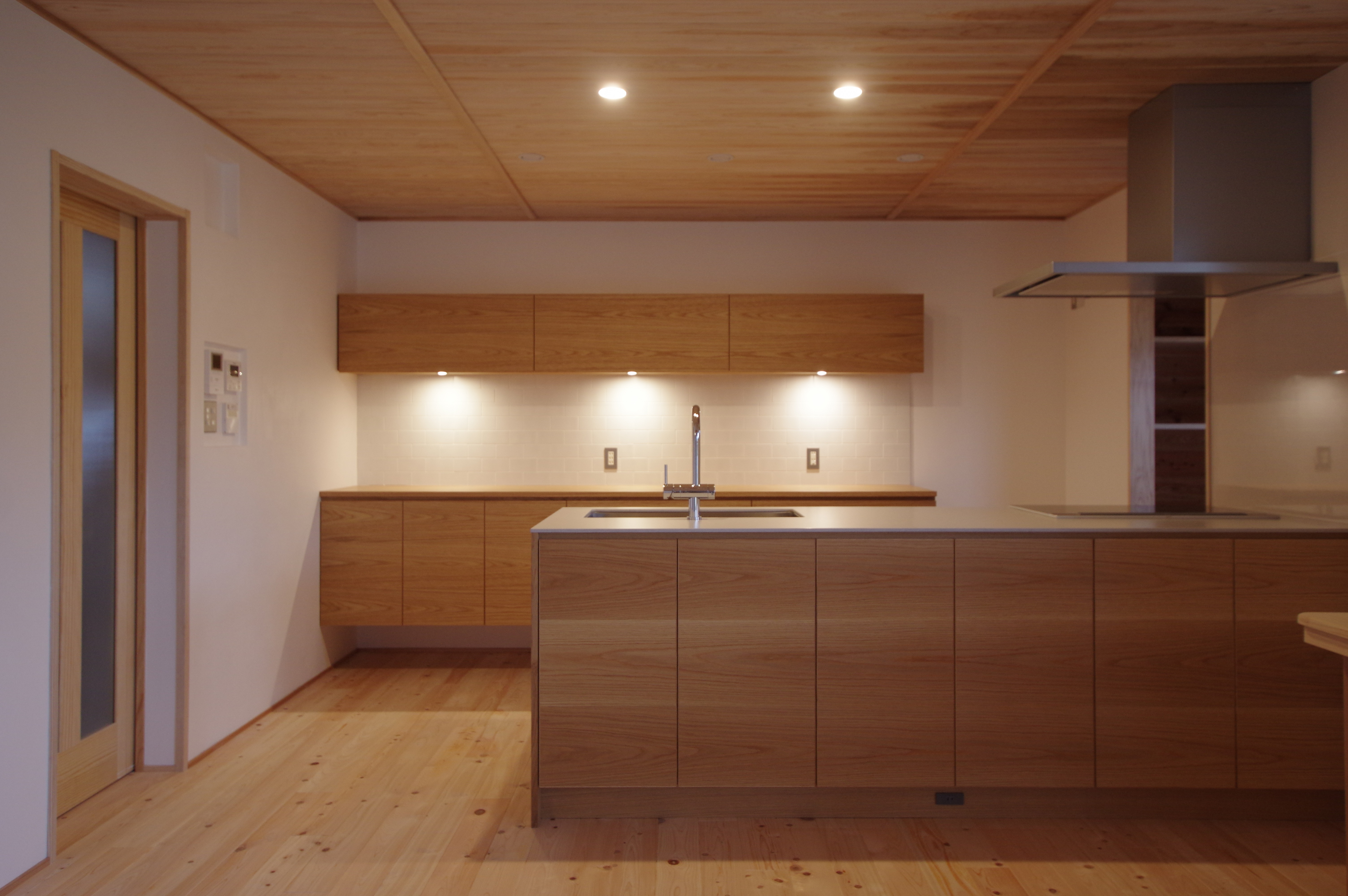 title: HOUSE 203 | Page No,216 | No.10 | sync-furniture | 株式会社 SYNC | 福岡県 家具工房 | オーダーメイドキッチン