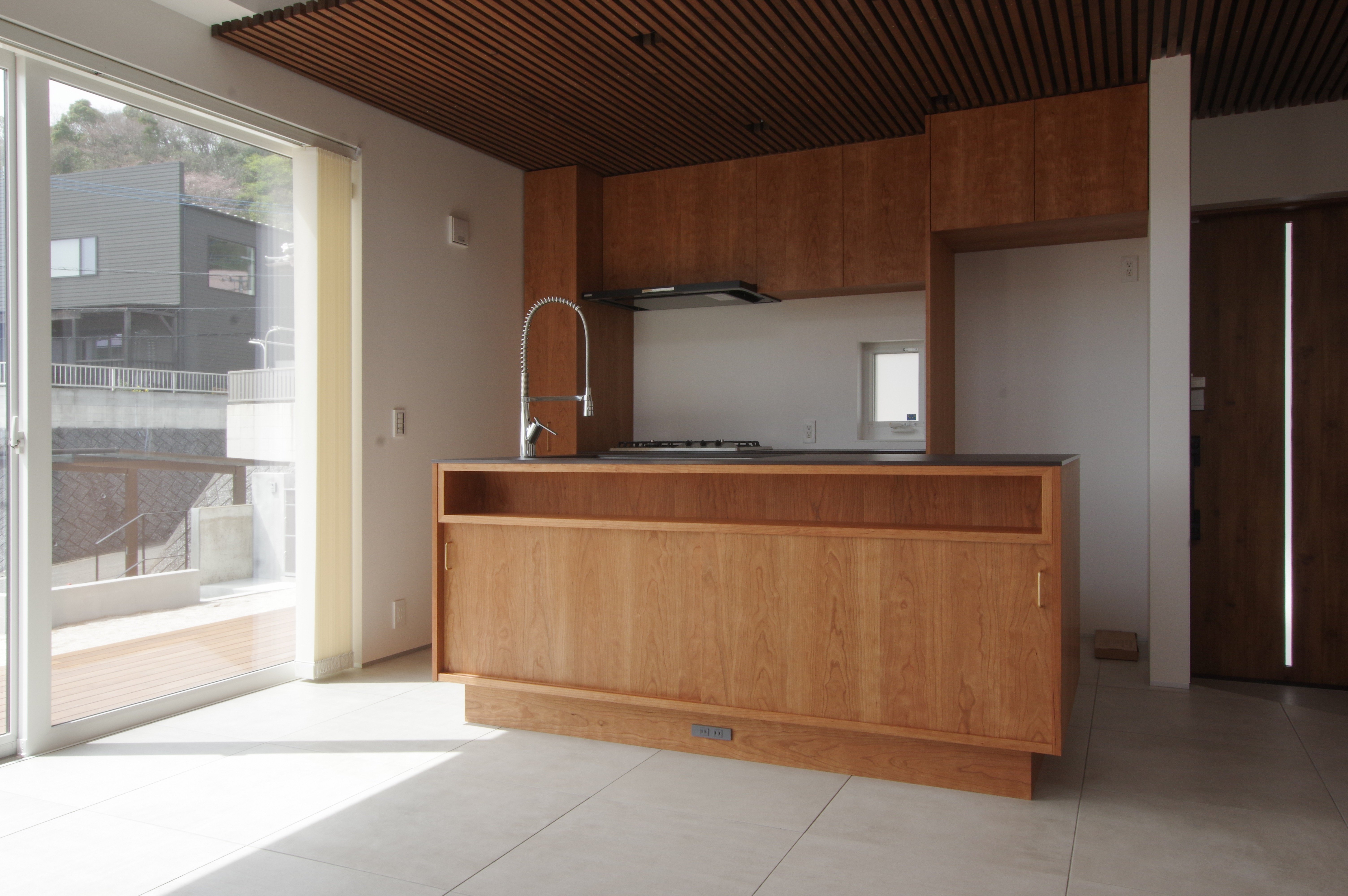 title: HOUSE 204 | Page No,217 | No.2 | sync-furniture | 株式会社 SYNC | 福岡県 家具工房 | オーダーメイドキッチン