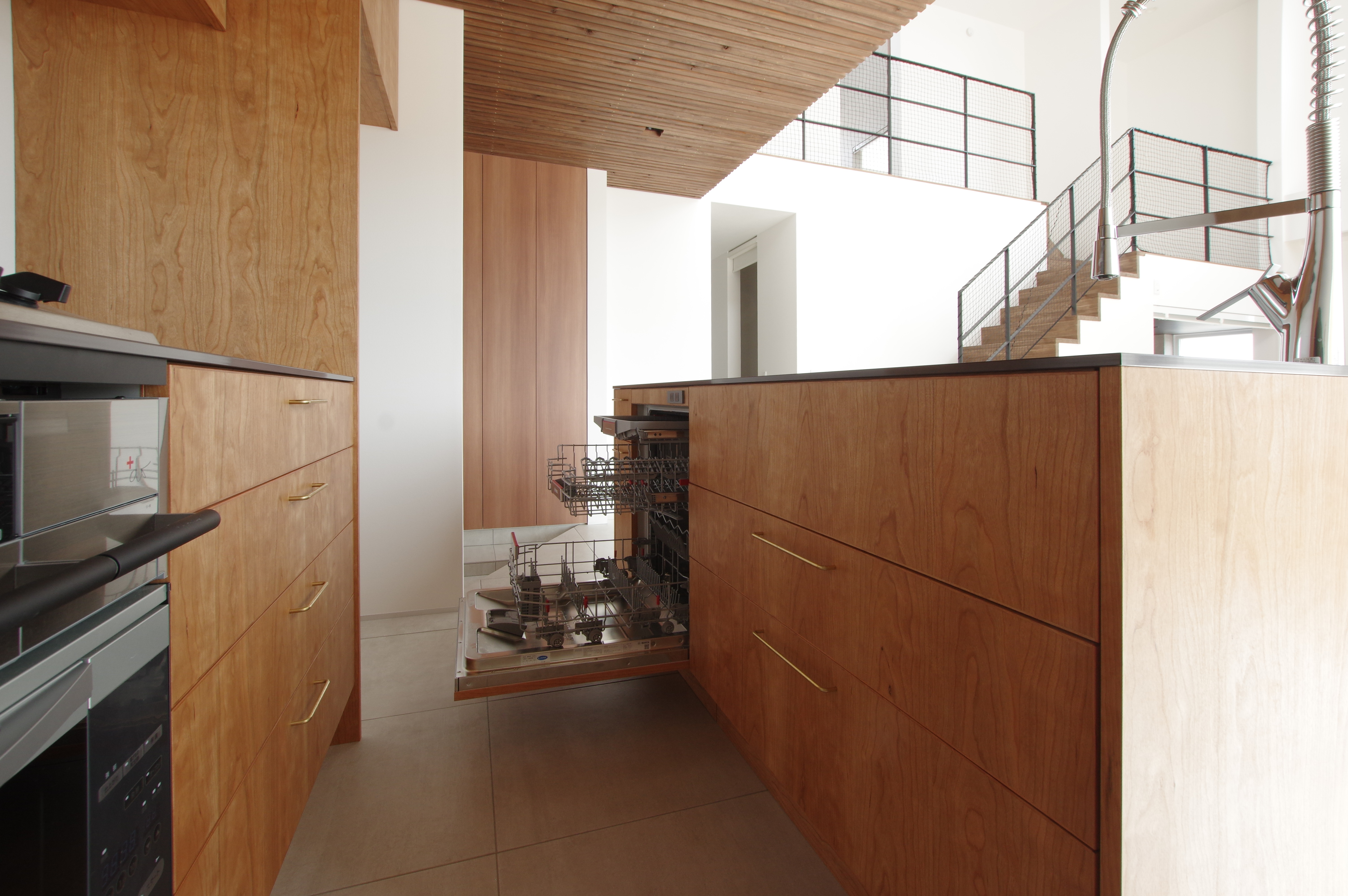 title: HOUSE 204 | Page No,217 | No.5 | sync-furniture | 株式会社 SYNC | 福岡県 家具工房 | オーダーメイドキッチン