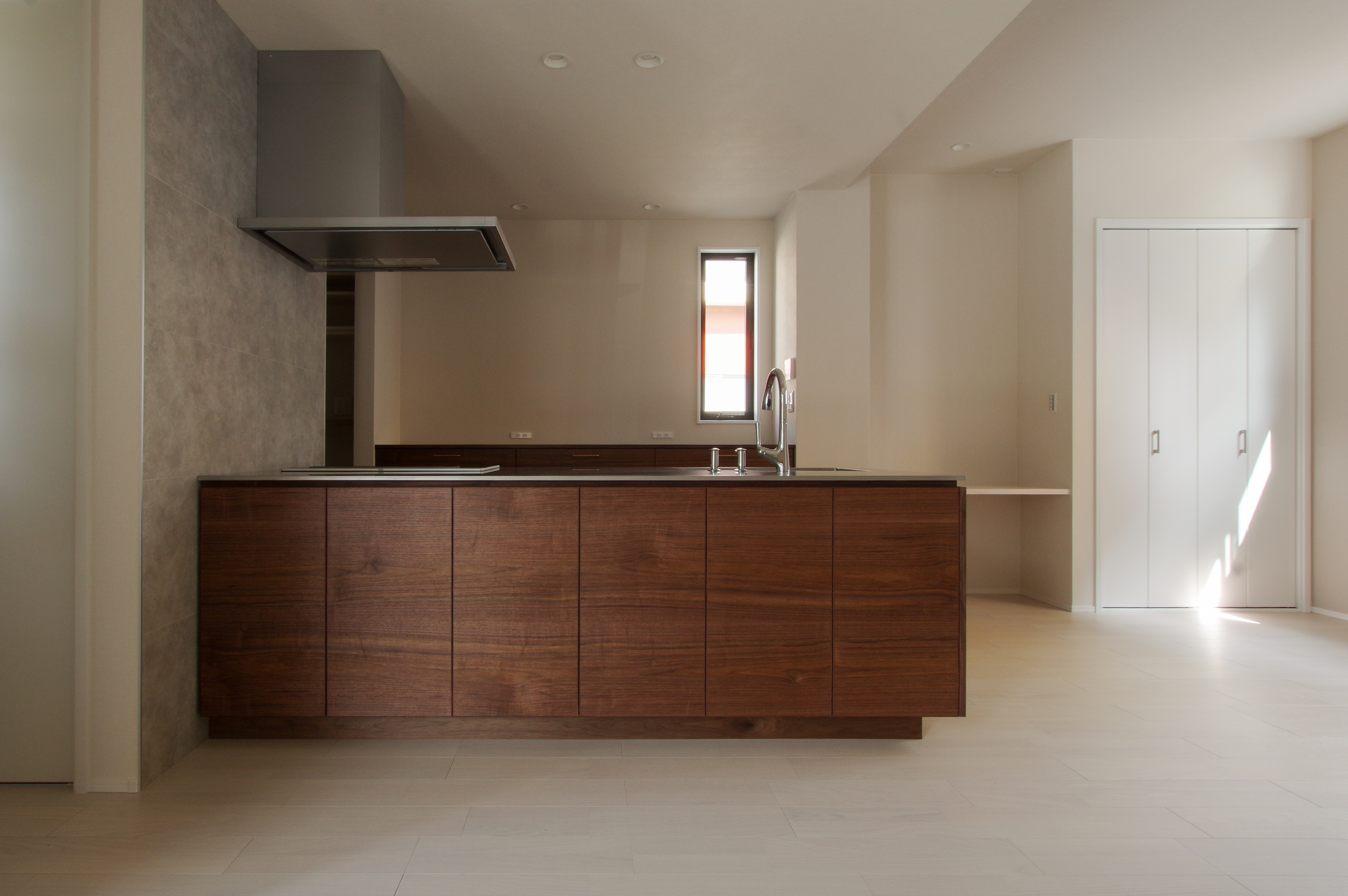 title: HOUSE 205 | Page No,218 | No.2 | sync-furniture | 株式会社 SYNC | 福岡県 家具工房 | オーダーメイドキッチン