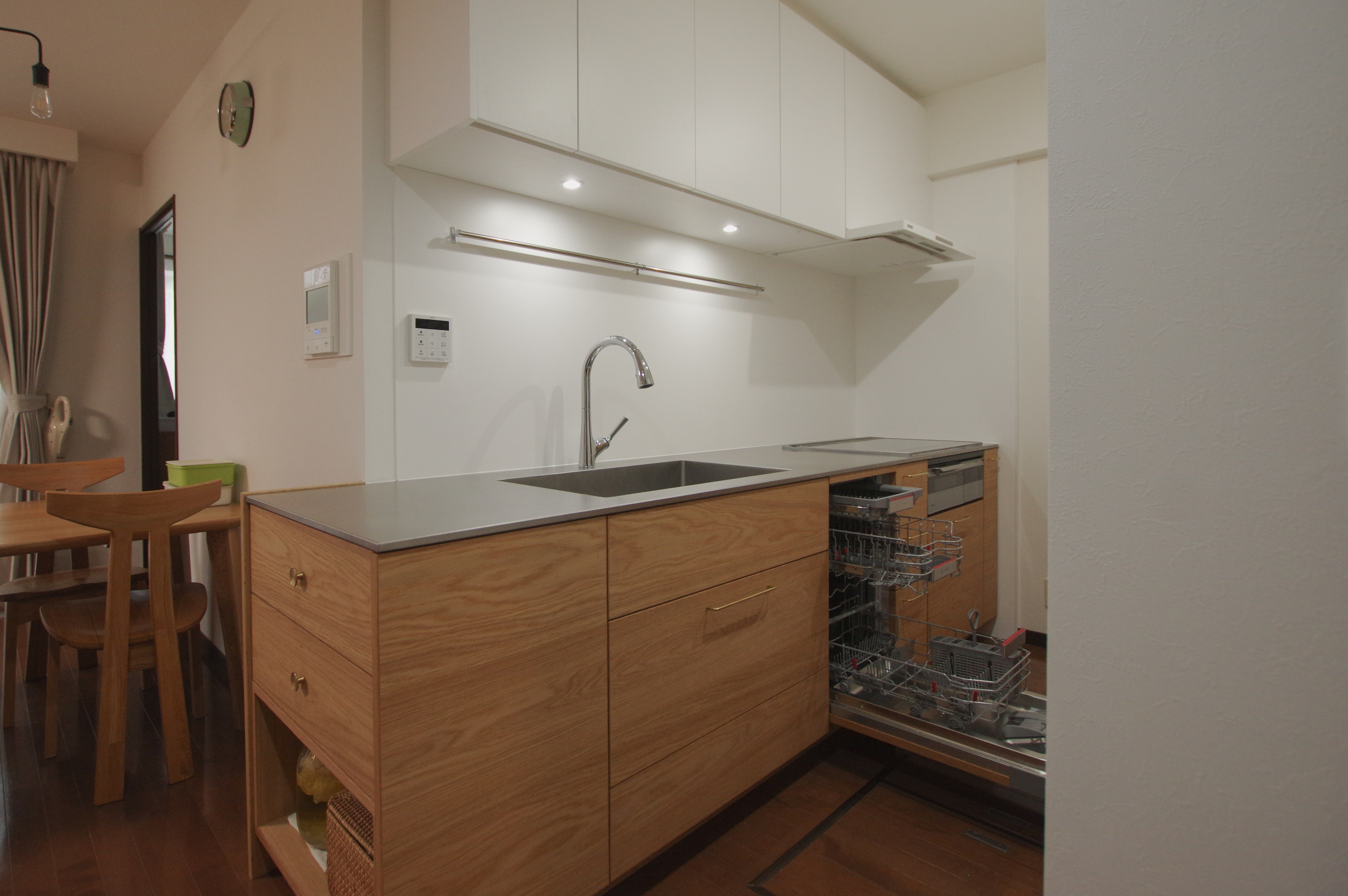 title: HOUSE 207 | Page No,220 | No.3 | sync-furniture | 株式会社 SYNC | 福岡県 家具工房 | オーダーメイドキッチン