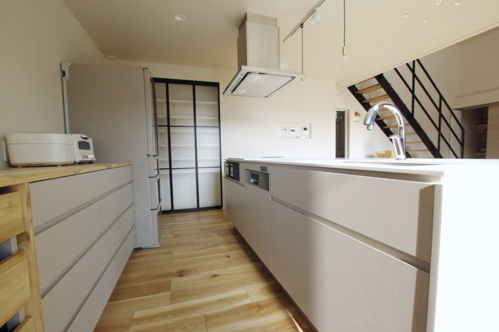 title: HOUSE 201 | Page No,214 | No.3 | sync-furniture | 株式会社 SYNC | 福岡県 家具工房 | オーダーメイドキッチン