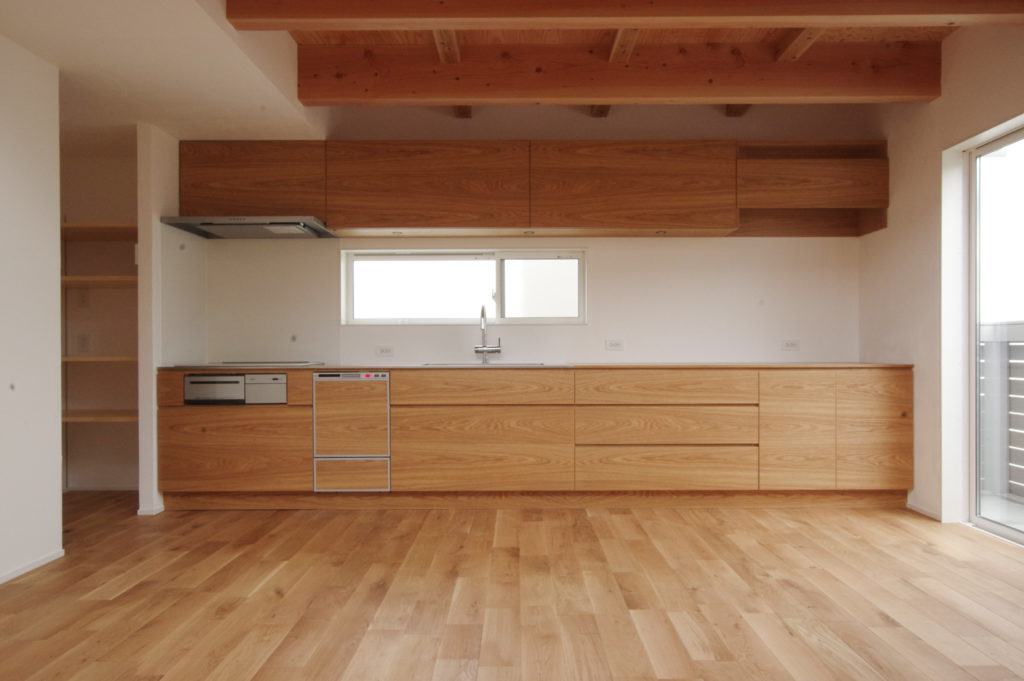 title: HOUSE 202 | Page No,215 | No.1 | sync-furniture | 株式会社 SYNC | 福岡県 家具工房 | オーダーメイドキッチン