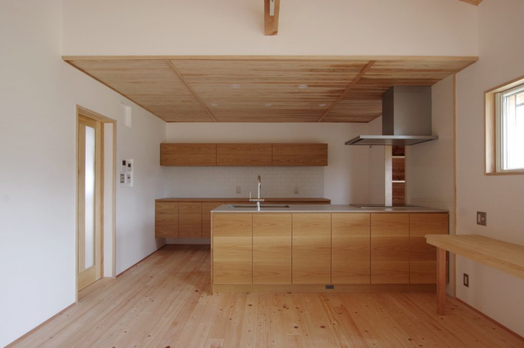 title: HOUSE 203 | Page No,216 | No.1 | sync-furniture | 株式会社 SYNC | 福岡県 家具工房 | オーダーメイドキッチン