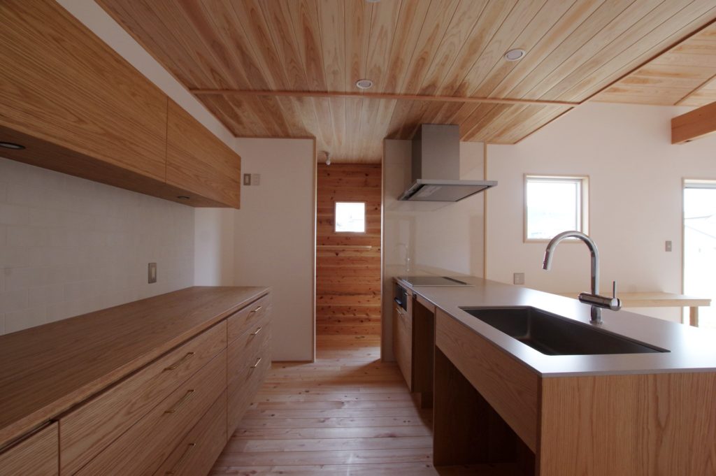 title: HOUSE 203 | Page No,216 | No.5 | sync-furniture | 株式会社 SYNC | 福岡県 家具工房 | オーダーメイドキッチン