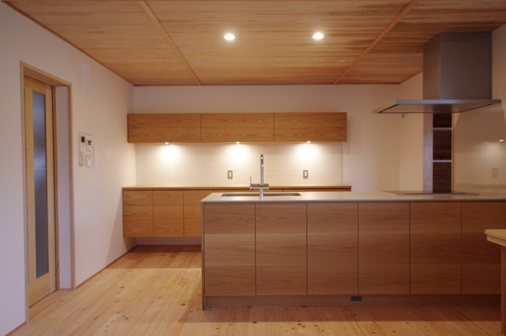 title: HOUSE 203 | Page No,216 | No.7 | sync-furniture | 株式会社 SYNC | 福岡県 家具工房 | オーダーメイドキッチン
