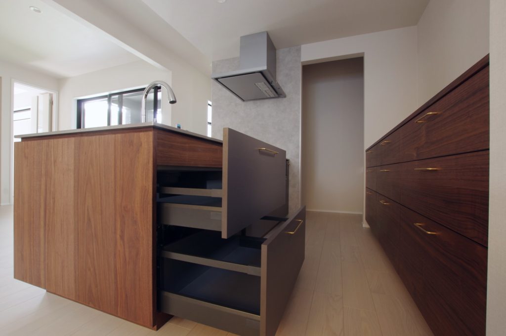 title: HOUSE 205 | Page No,218 | No.6 | sync-furniture | 株式会社 SYNC | 福岡県 家具工房 | オーダーメイドキッチン