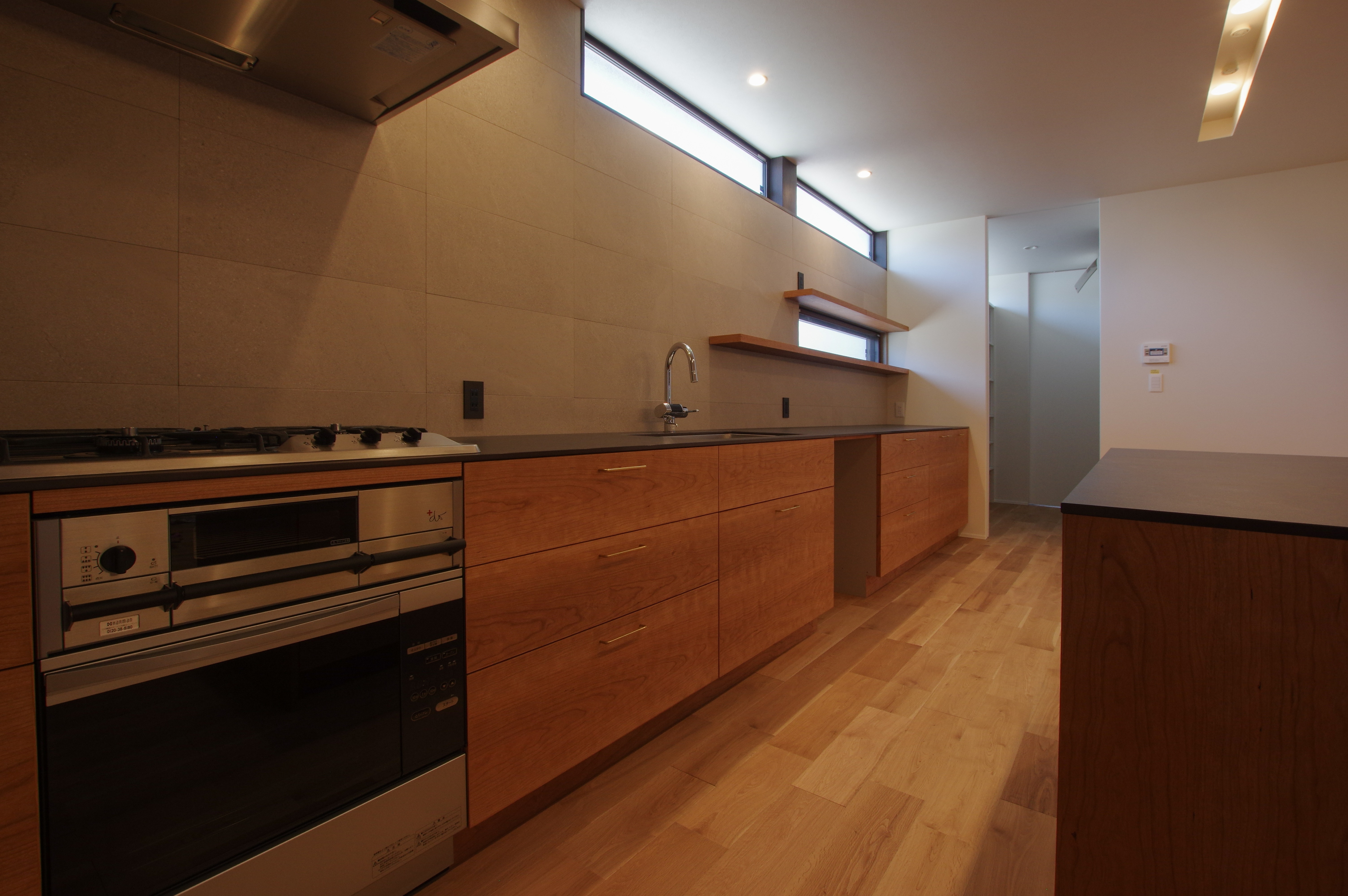 title: HOUSE 208 | Page No,221 | No.2 | sync-furniture | 株式会社 SYNC | 福岡県 家具工房 | オーダーメイドキッチン