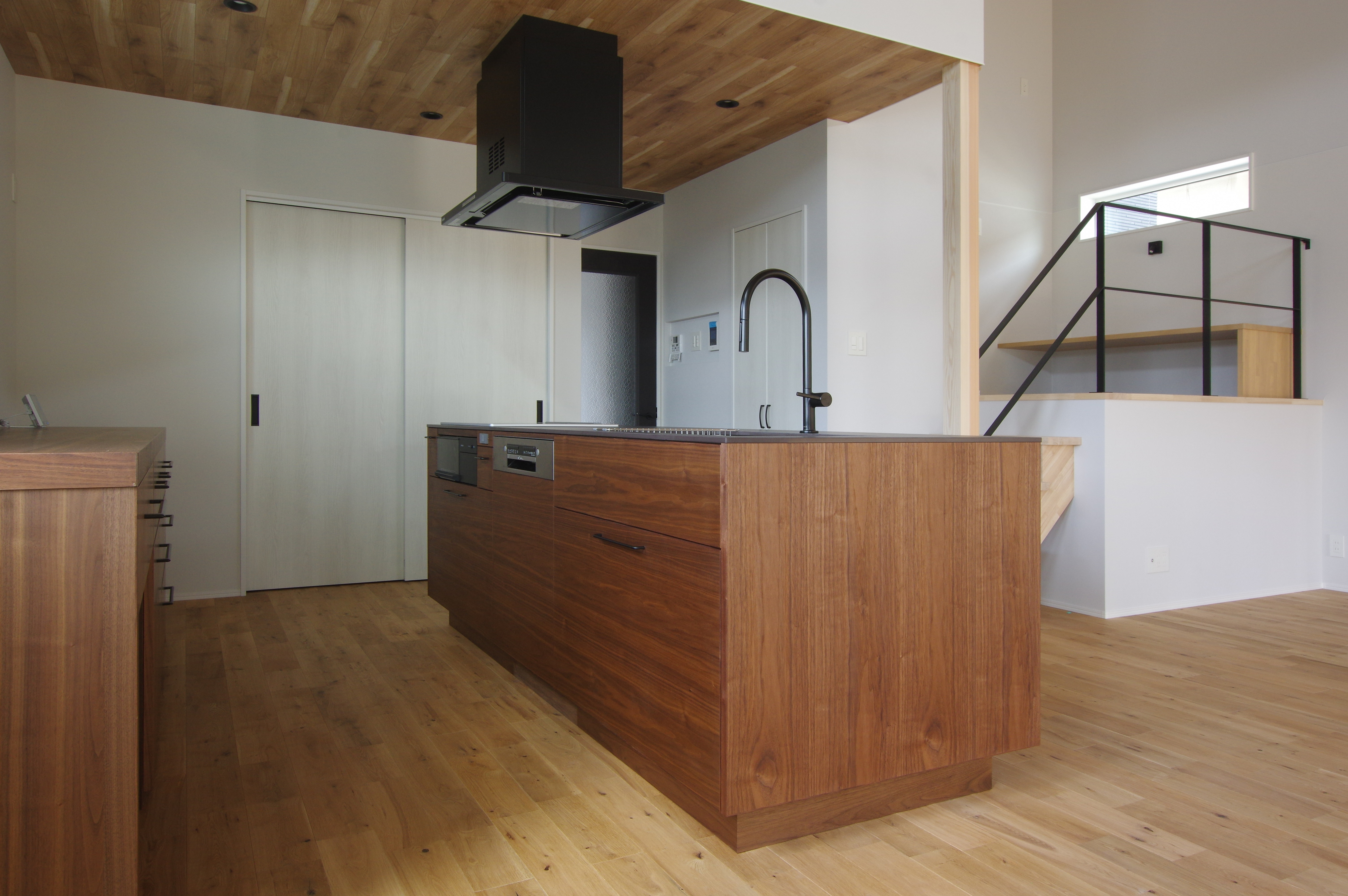 title: HOUSE 209 | Page No,222 | No.2 | sync-furniture | 株式会社 SYNC | 福岡県 家具工房 | オーダーメイドキッチン