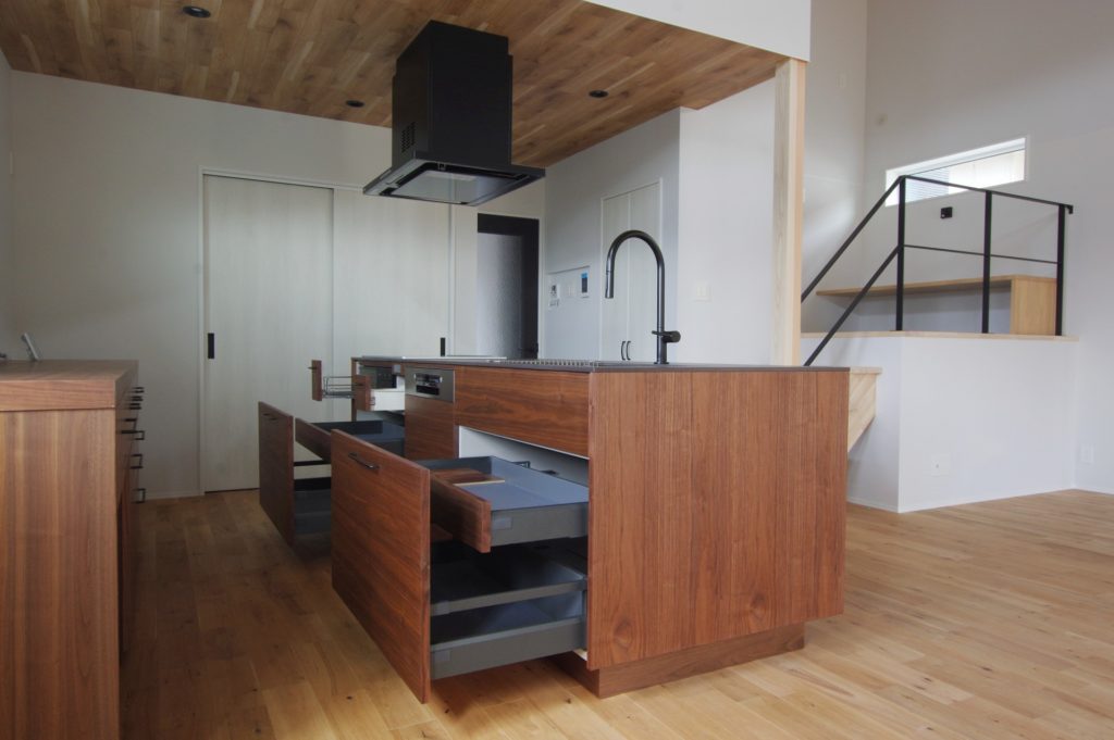 title: HOUSE 209 | Page No,222 | No.2 | sync-furniture | 株式会社 SYNC | 福岡県 家具工房 | オーダーメイドキッチン