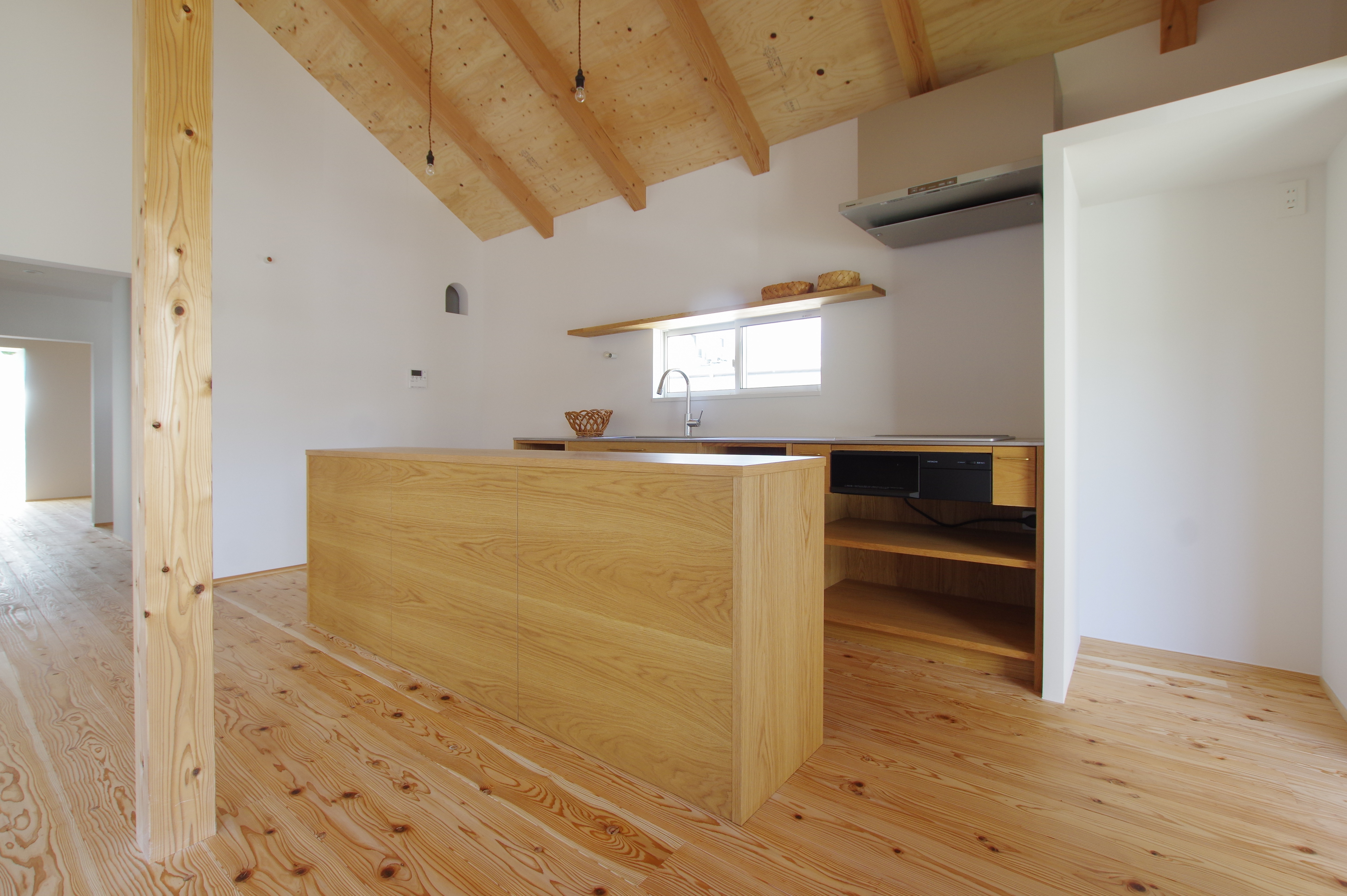 title: HOUSE 211 | Page No,224 | No.2 | sync-furniture | 株式会社 SYNC | 福岡県 家具工房 | オーダーメイドキッチン