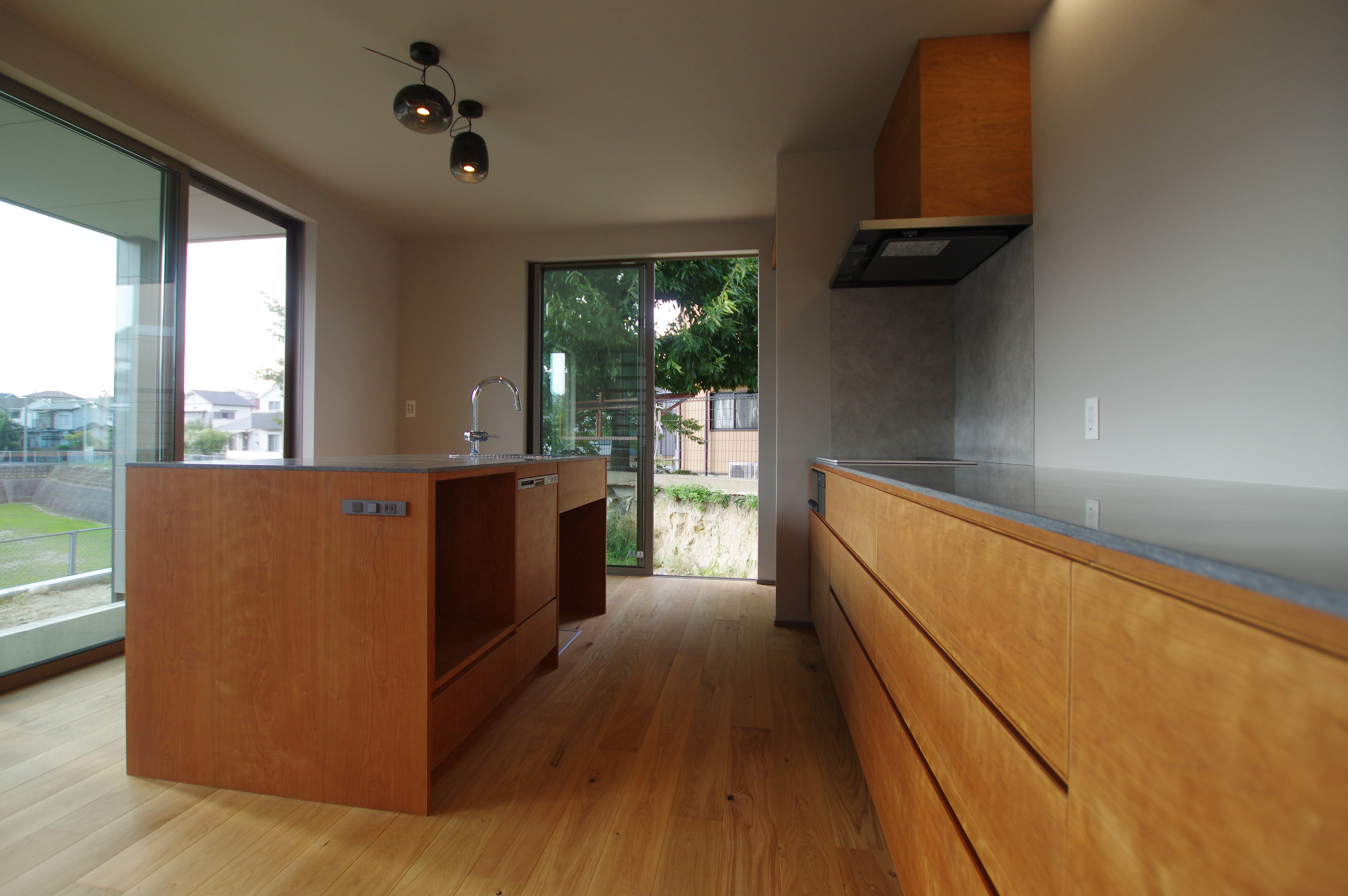 title: HOUSE 213 | Page No,226 | No.2 | sync-furniture | 株式会社 SYNC | 福岡県 家具工房 | オーダーメイドキッチン