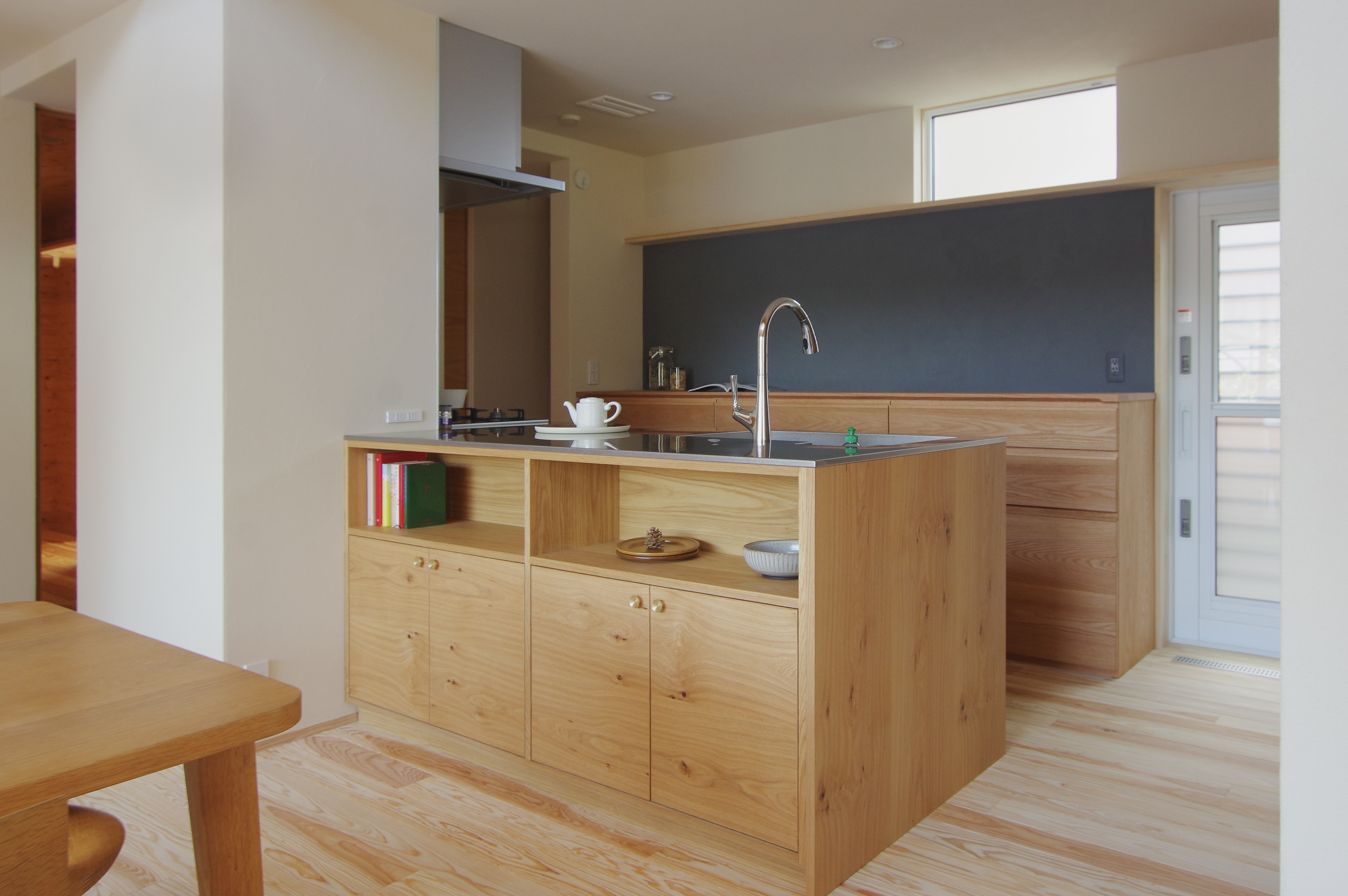 title: HOUSE 214 | Page No,227 | No.1 | sync-furniture | 株式会社 SYNC | 福岡県 家具工房 | オーダーメイドキッチン