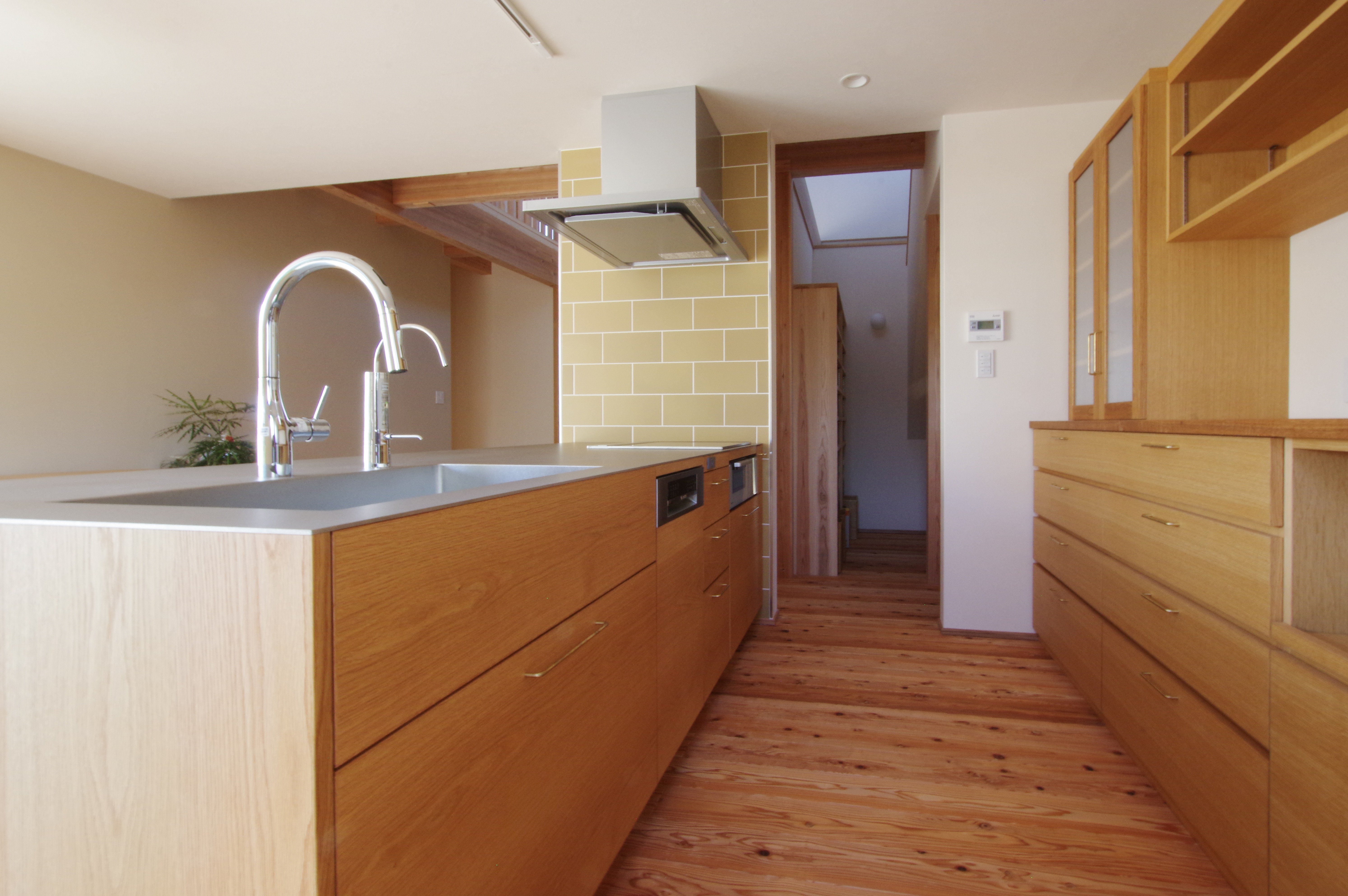 title: HOUSE 216 | Page No,229 | No.3 | sync-furniture | 株式会社 SYNC | 福岡県 家具工房 | オーダーメイドキッチン