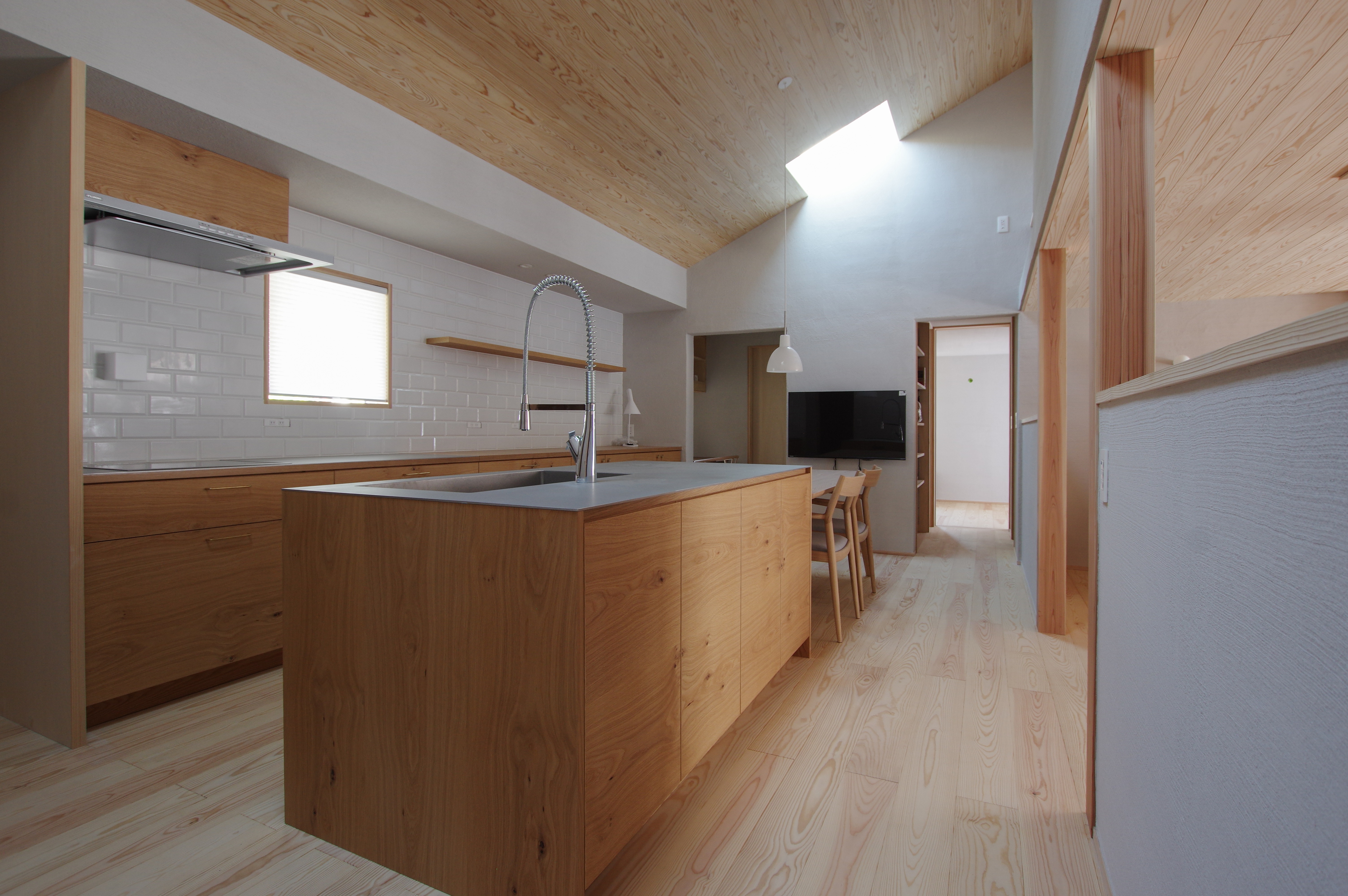 title: HOUSE 217 | Page No,230 | No.1 | sync-furniture | 株式会社 SYNC | 福岡県 家具工房 | オーダーメイドキッチン