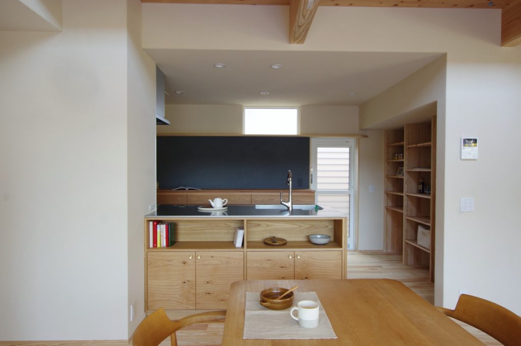 title: HOUSE 214 | Page No,227 | No.2 | sync-furniture | 株式会社 SYNC | 福岡県 家具工房 | オーダーメイドキッチン