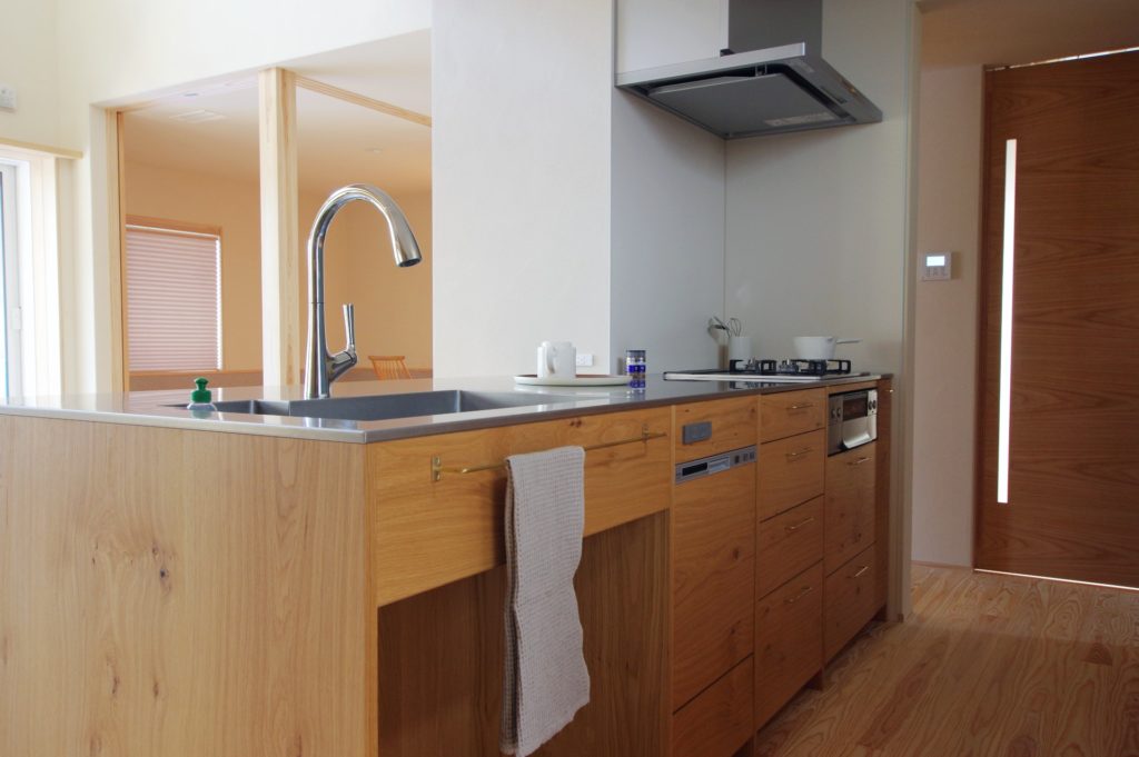 title: HOUSE 214 | Page No,227 | No.4 | sync-furniture | 株式会社 SYNC | 福岡県 家具工房 | オーダーメイドキッチン