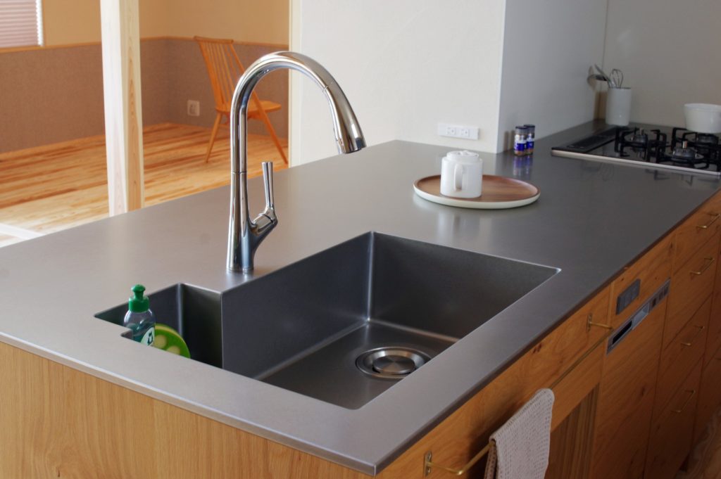 title: HOUSE 214 | Page No,227 | No.5 | sync-furniture | 株式会社 SYNC | 福岡県 家具工房 | オーダーメイドキッチン