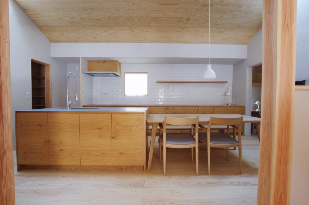 title: HOUSE 217 | Page No,230 | No.1 | sync-furniture | 株式会社 SYNC | 福岡県 家具工房 | オーダーメイドキッチン