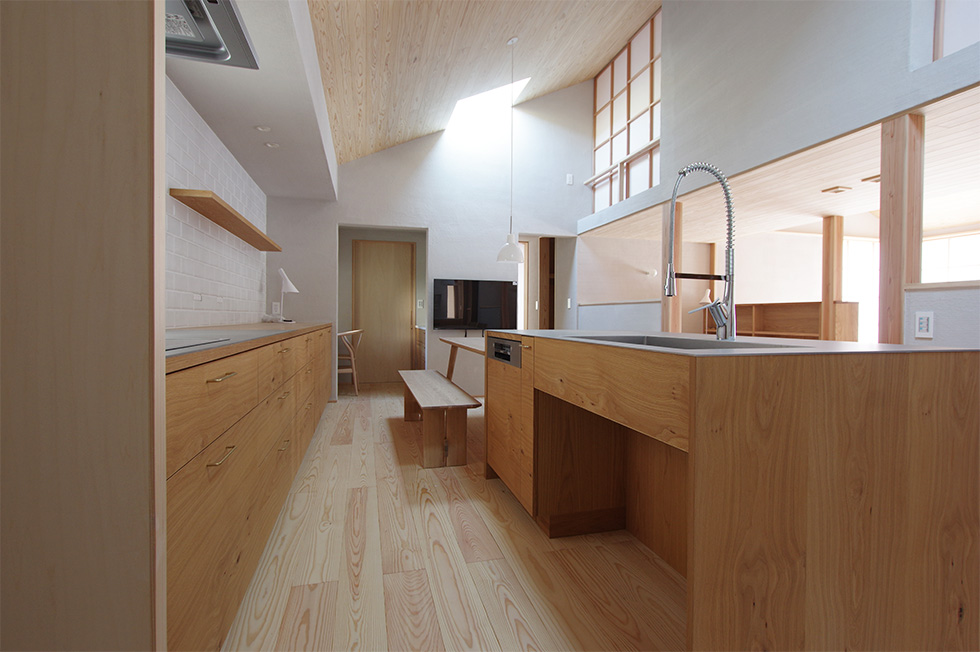 title: HOUSE 217 | Page No,230 | No.4 | sync-furniture | 株式会社 SYNC | 福岡県 家具工房 | オーダーメイドキッチン