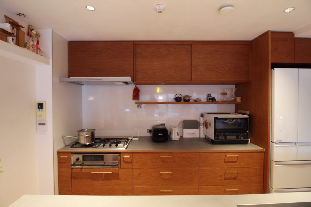 title: HOUSE 215 | Page No,228 | No.2 | sync-furniture | 株式会社 SYNC | 福岡県 家具工房 | オーダーメイドキッチン