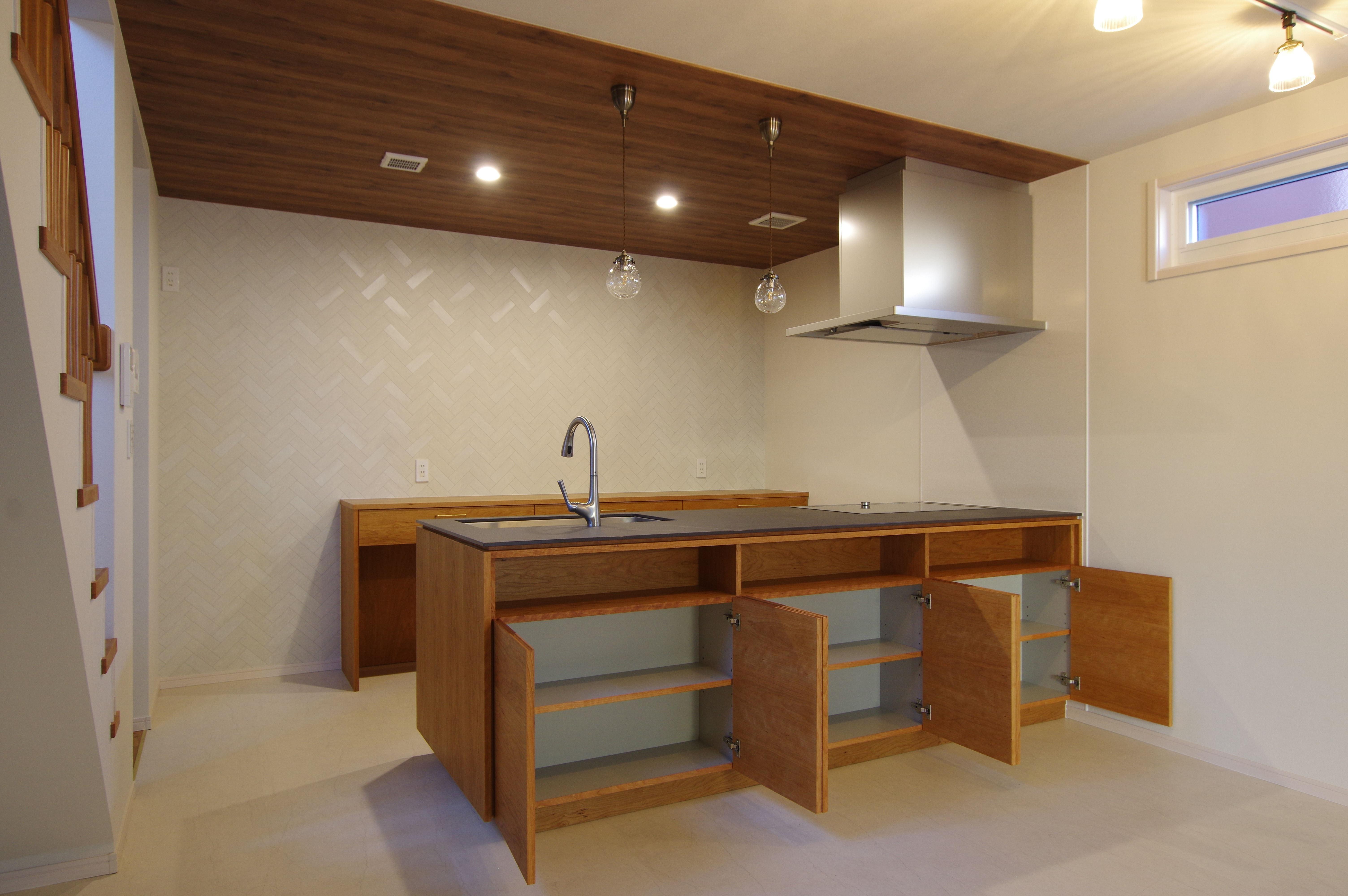 title: HOUSE 218 | Page No,231 | No.6 | sync-furniture | 株式会社 SYNC | 福岡県 家具工房 | オーダーメイドキッチン