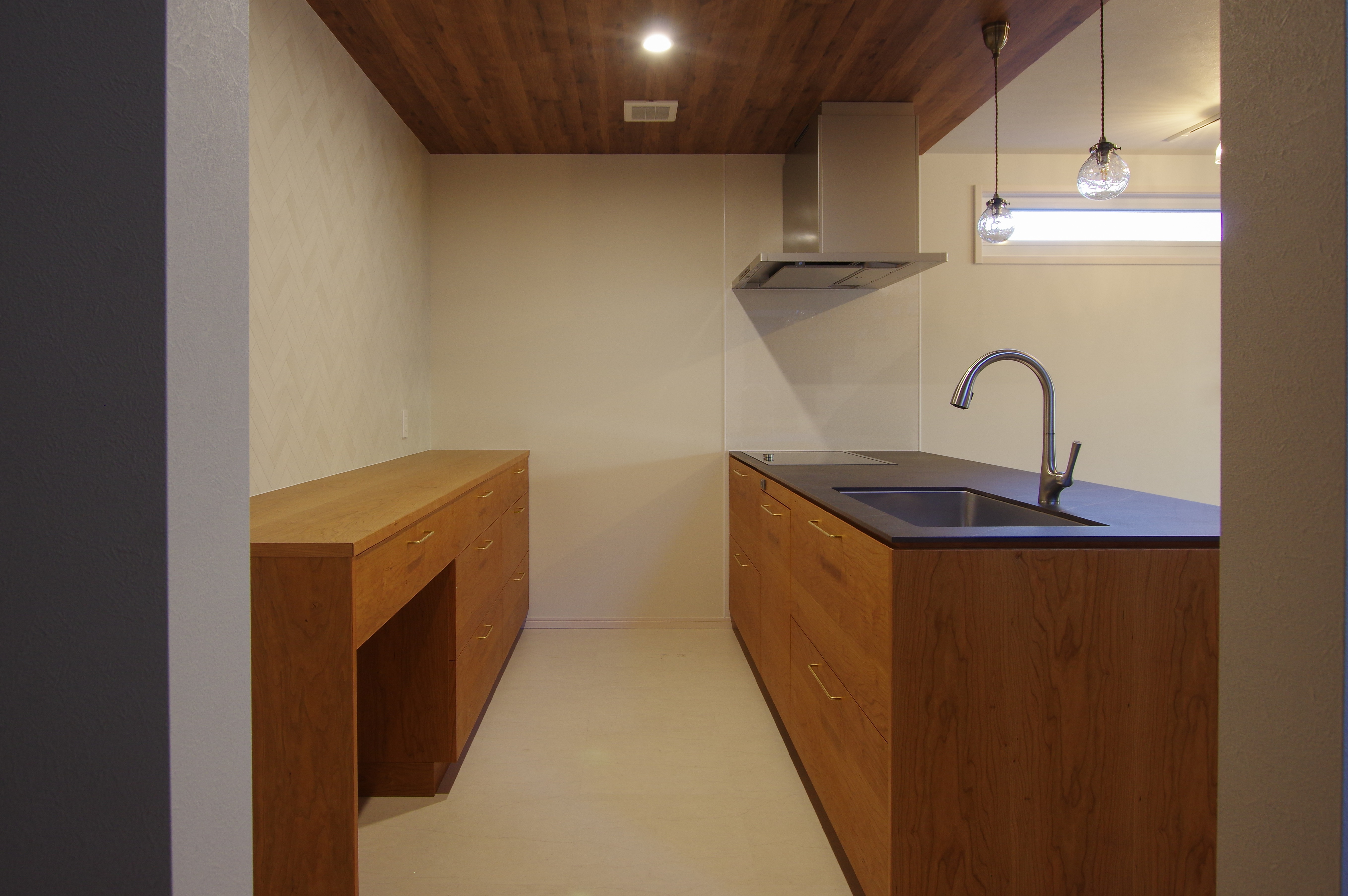 title: HOUSE 218 | Page No,231 | No.3 | sync-furniture | 株式会社 SYNC | 福岡県 家具工房 | オーダーメイドキッチン