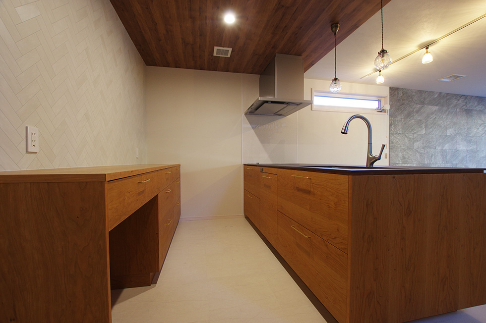 title: HOUSE 218 | Page No,231 | No.3 | sync-furniture | 株式会社 SYNC | 福岡県 家具工房 | オーダーメイドキッチン