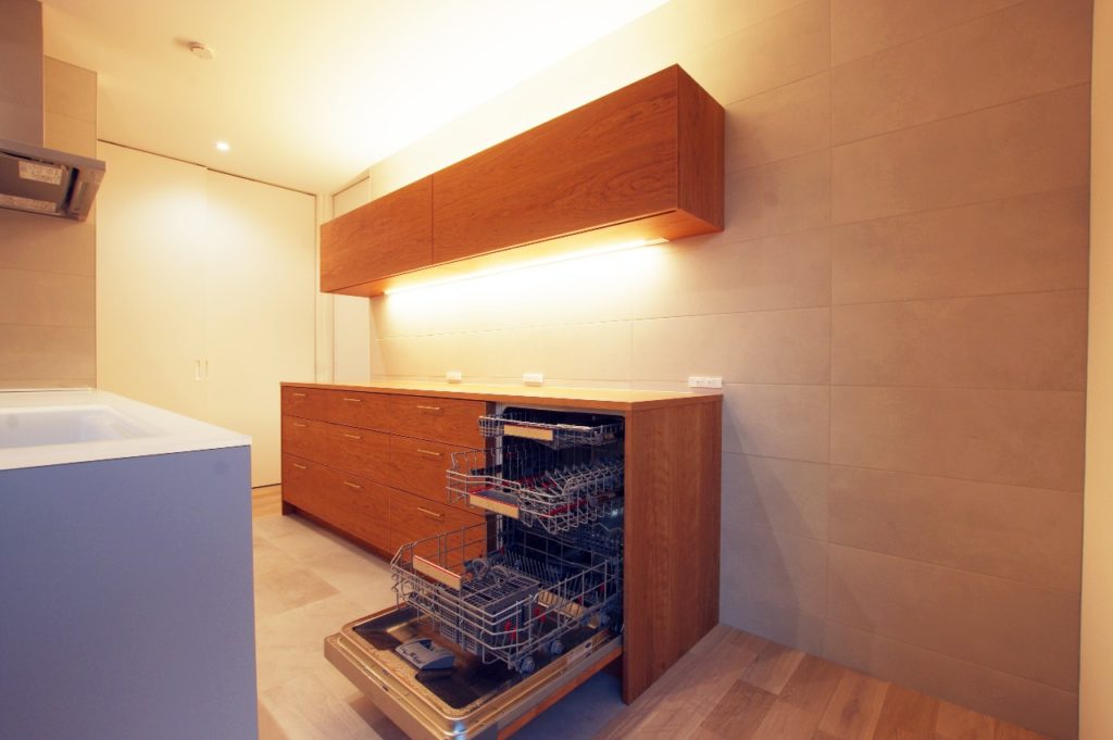 title: HOUSE 219 | Page No,232 | No.2 | sync-furniture | 株式会社 SYNC | 福岡県 家具工房 | オーダーメイドキッチン