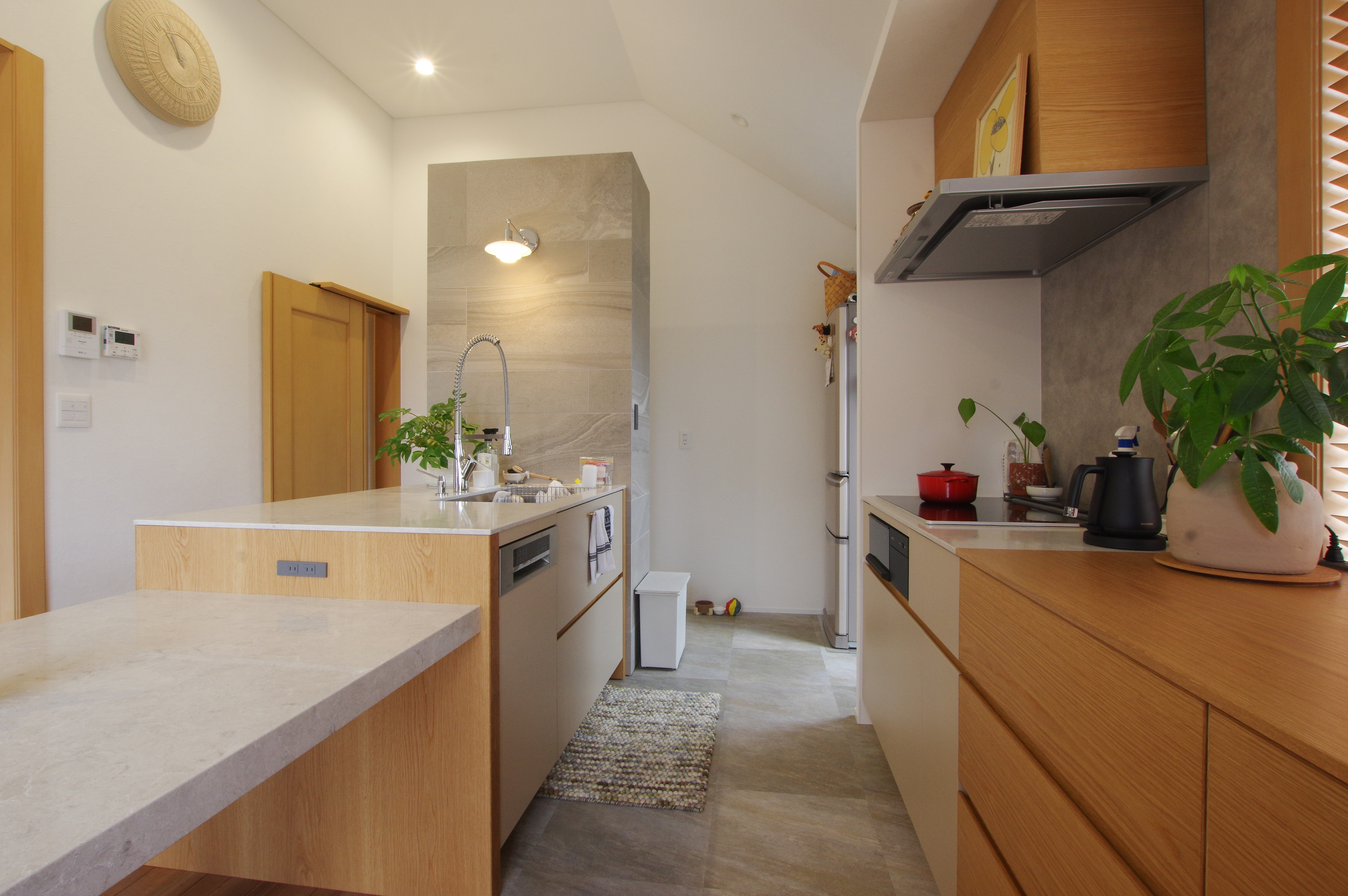 title: HOUSE 220 | Page No,233 | No.3 | sync-furniture | 株式会社 SYNC | 福岡県 家具工房 | オーダーメイドキッチン