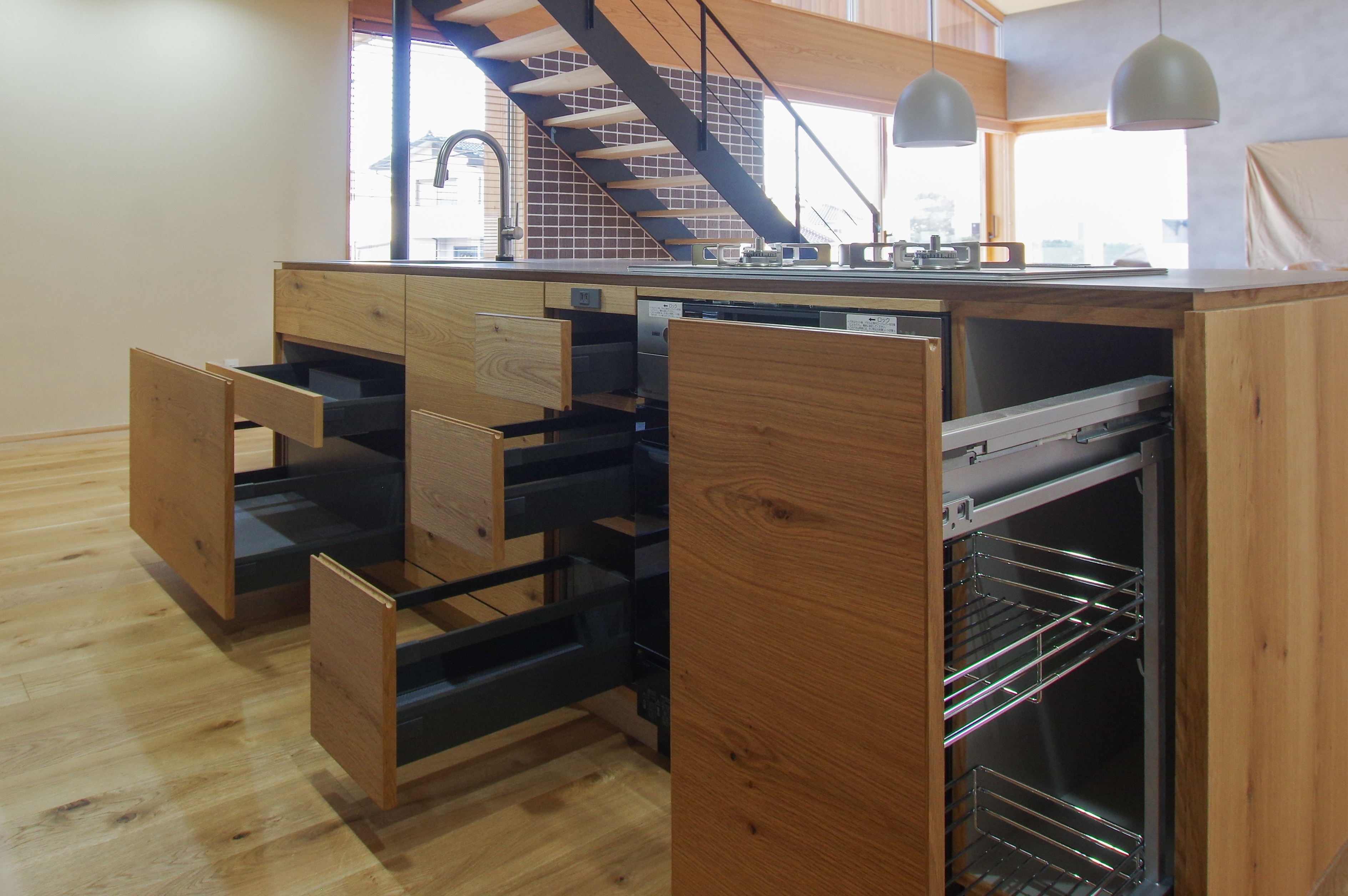 title: HOUSE 221 | Page No,234 | No.5 | sync-furniture | 株式会社 SYNC | 福岡県 家具工房 | オーダーメイドキッチン