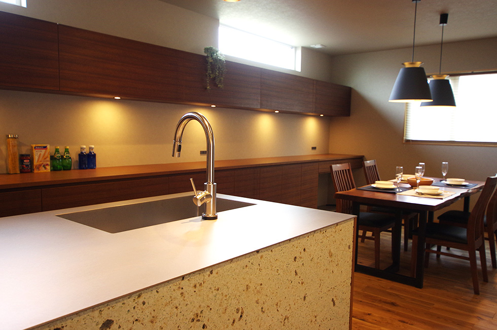 title: HOUSE 225 | Page No,238 | No.19 | sync-furniture | 株式会社 SYNC | 福岡県 家具工房 | オーダーメイドキッチン