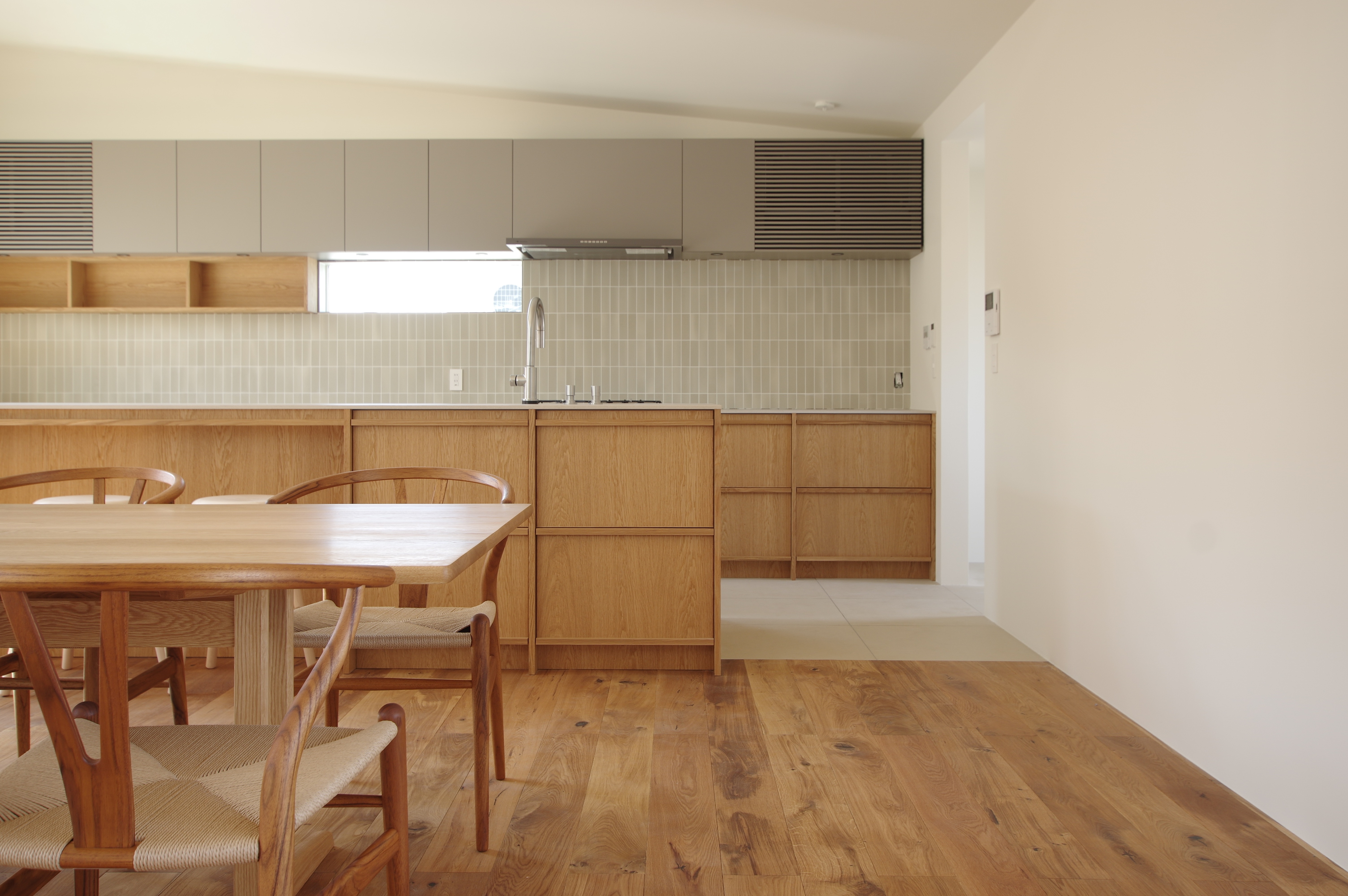 title: HOUSE 224 | Page No,237 | No.4 | sync-furniture | 株式会社 SYNC | 福岡県 家具工房 | オーダーメイドキッチン