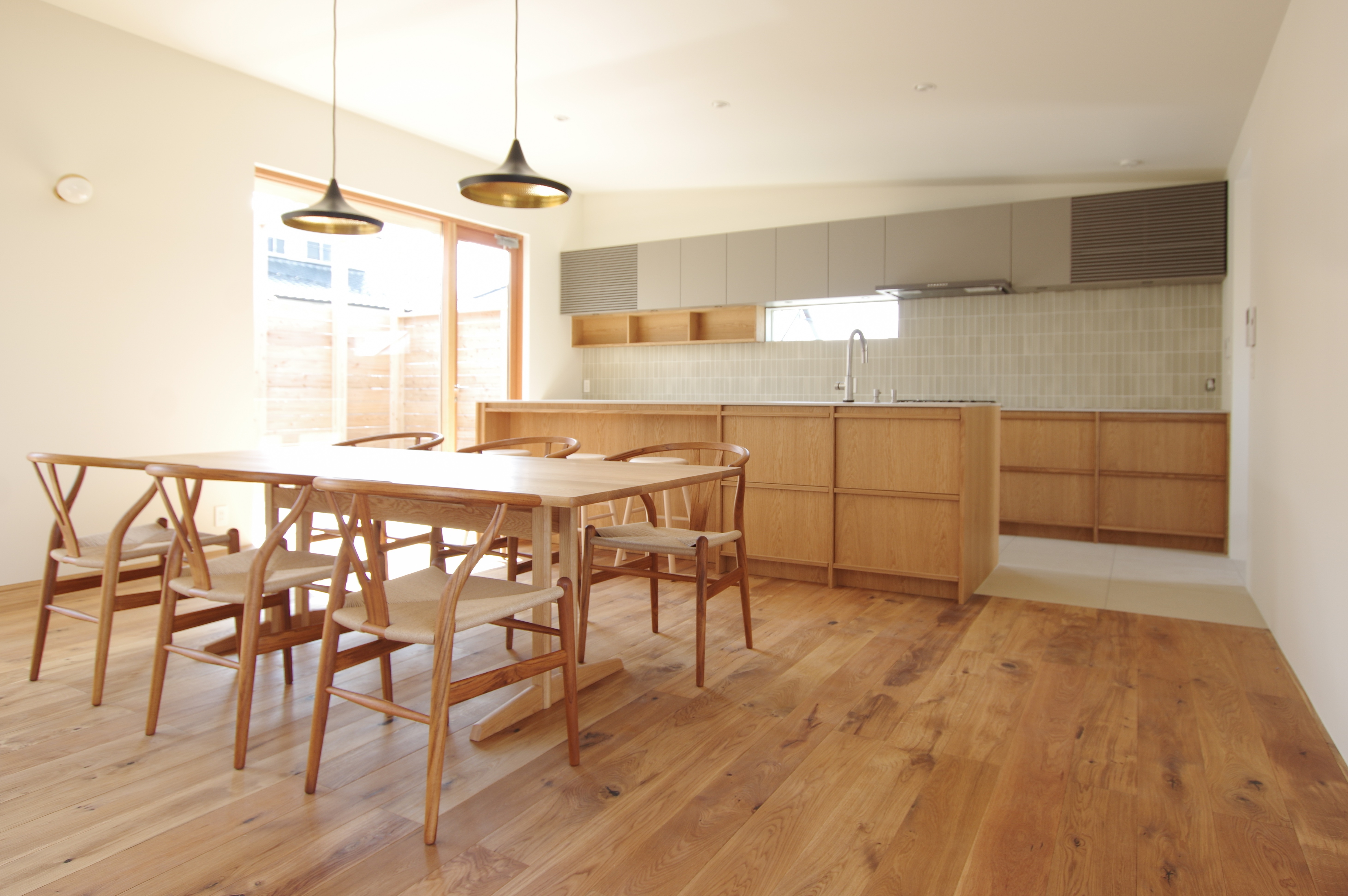 title: HOUSE 224 | Page No,237 | No.18 | sync-furniture | 株式会社 SYNC | 福岡県 家具工房 | オーダーメイドキッチン