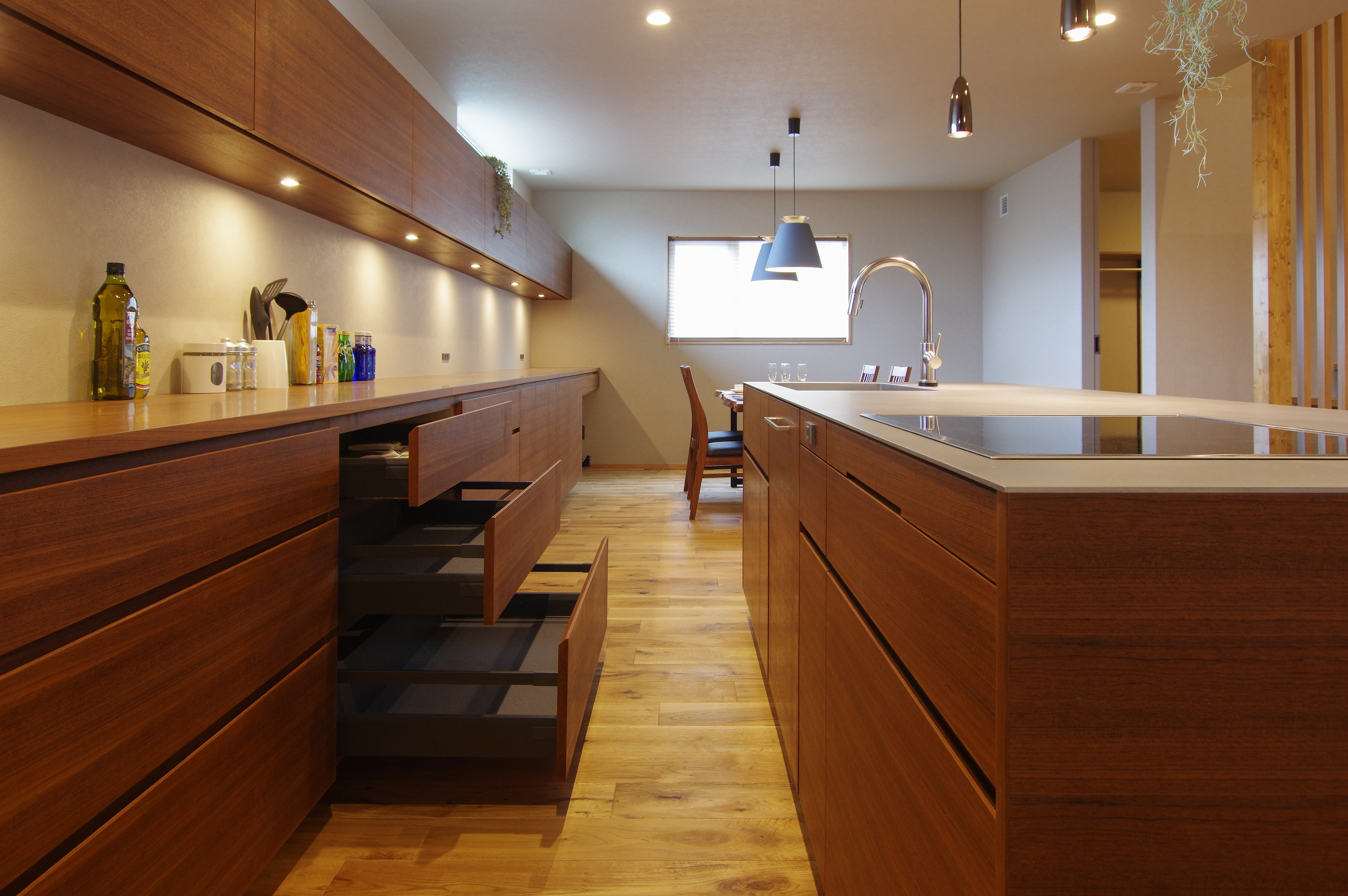 title: HOUSE 225 | Page No,238 | No.5 | sync-furniture | 株式会社 SYNC | 福岡県 家具工房 | オーダーメイドキッチン