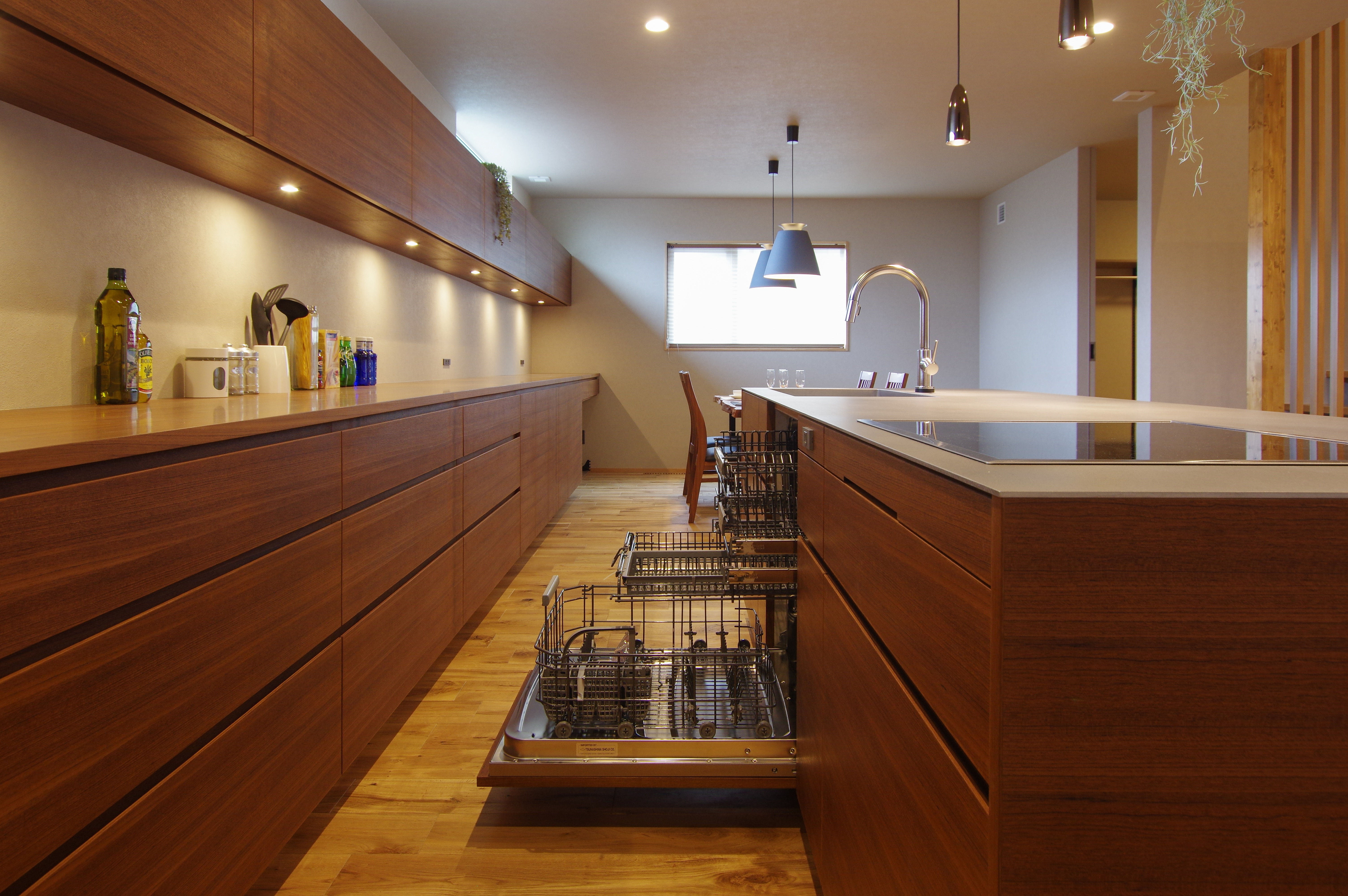 title: HOUSE 225 | Page No,238 | No.6 | sync-furniture | 株式会社 SYNC | 福岡県 家具工房 | オーダーメイドキッチン