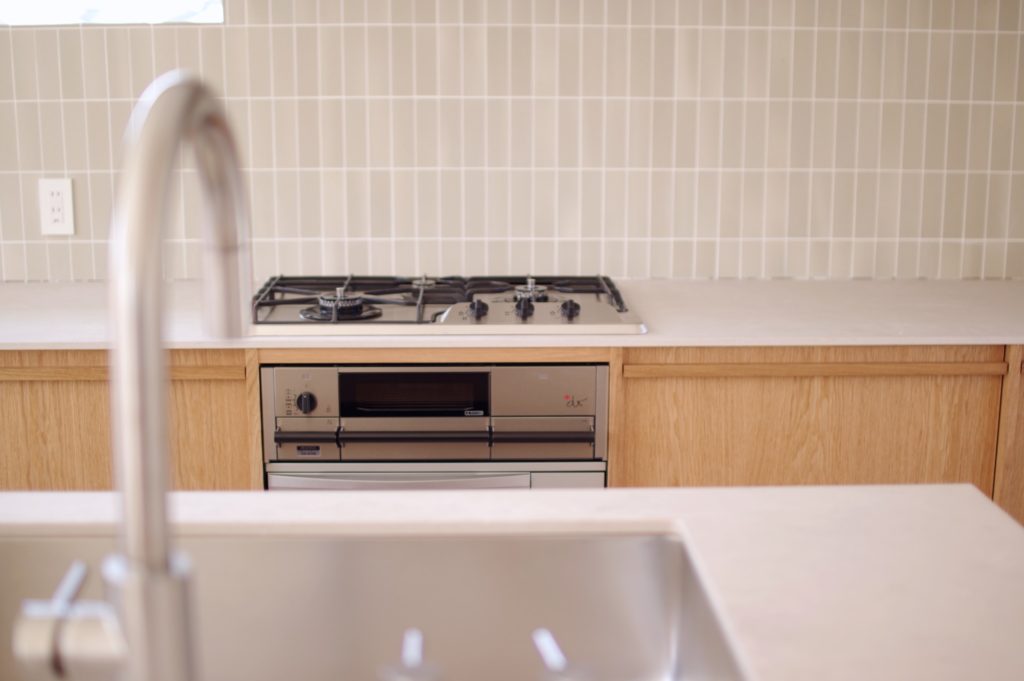 title: HOUSE 224 | Page No,237 | No.6 | sync-furniture | 株式会社 SYNC | 福岡県 家具工房 | オーダーメイドキッチン