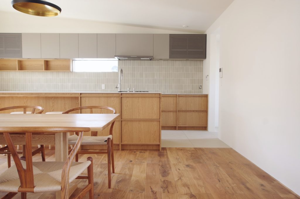 title: HOUSE 224 | Page No,237 | No.7 | sync-furniture | 株式会社 SYNC | 福岡県 家具工房 | オーダーメイドキッチン