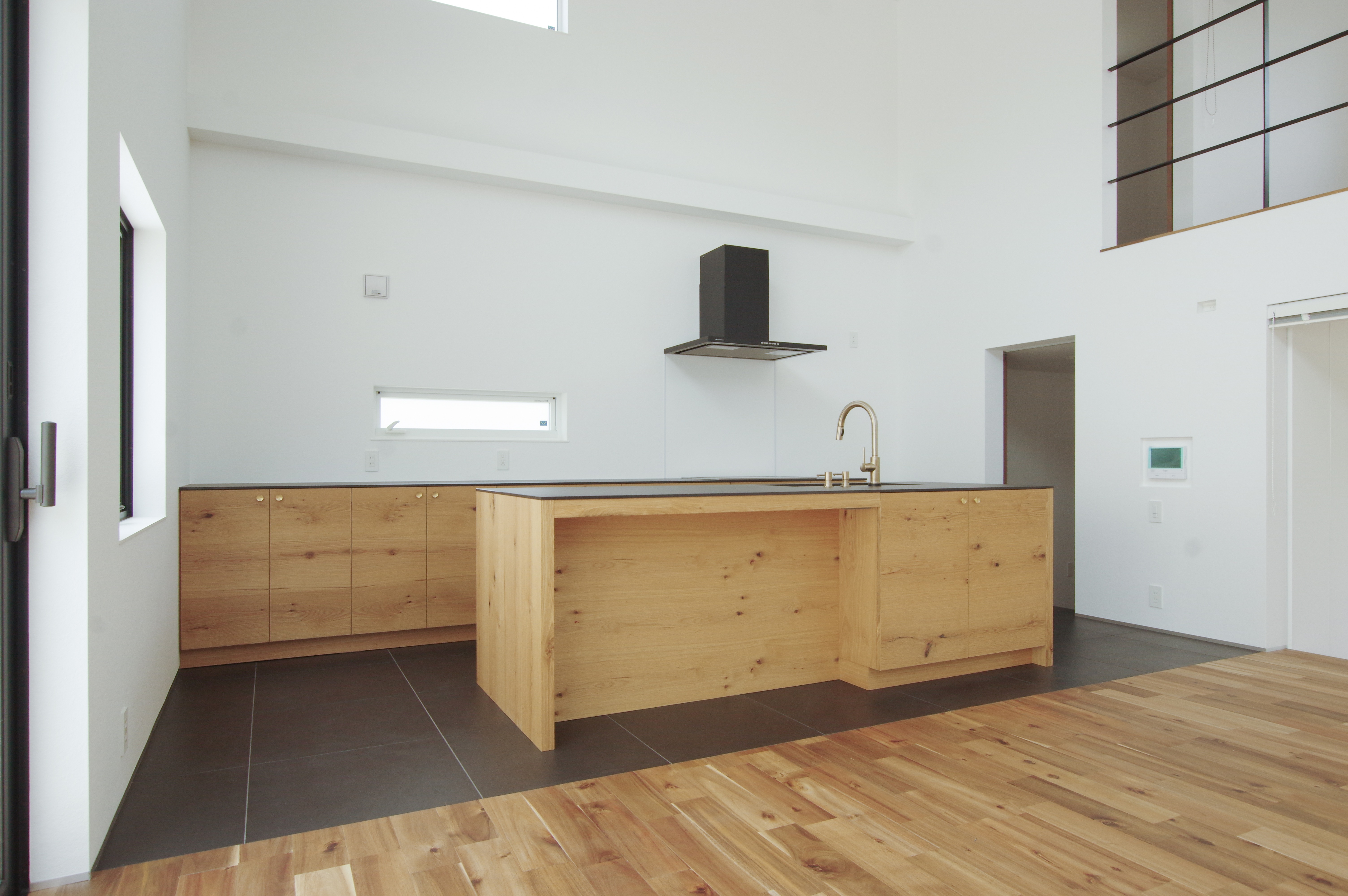 title: HOUSE 226 | Page No,239 | No.2 | sync-furniture | 株式会社 SYNC | 福岡県 家具工房 | オーダーメイドキッチン