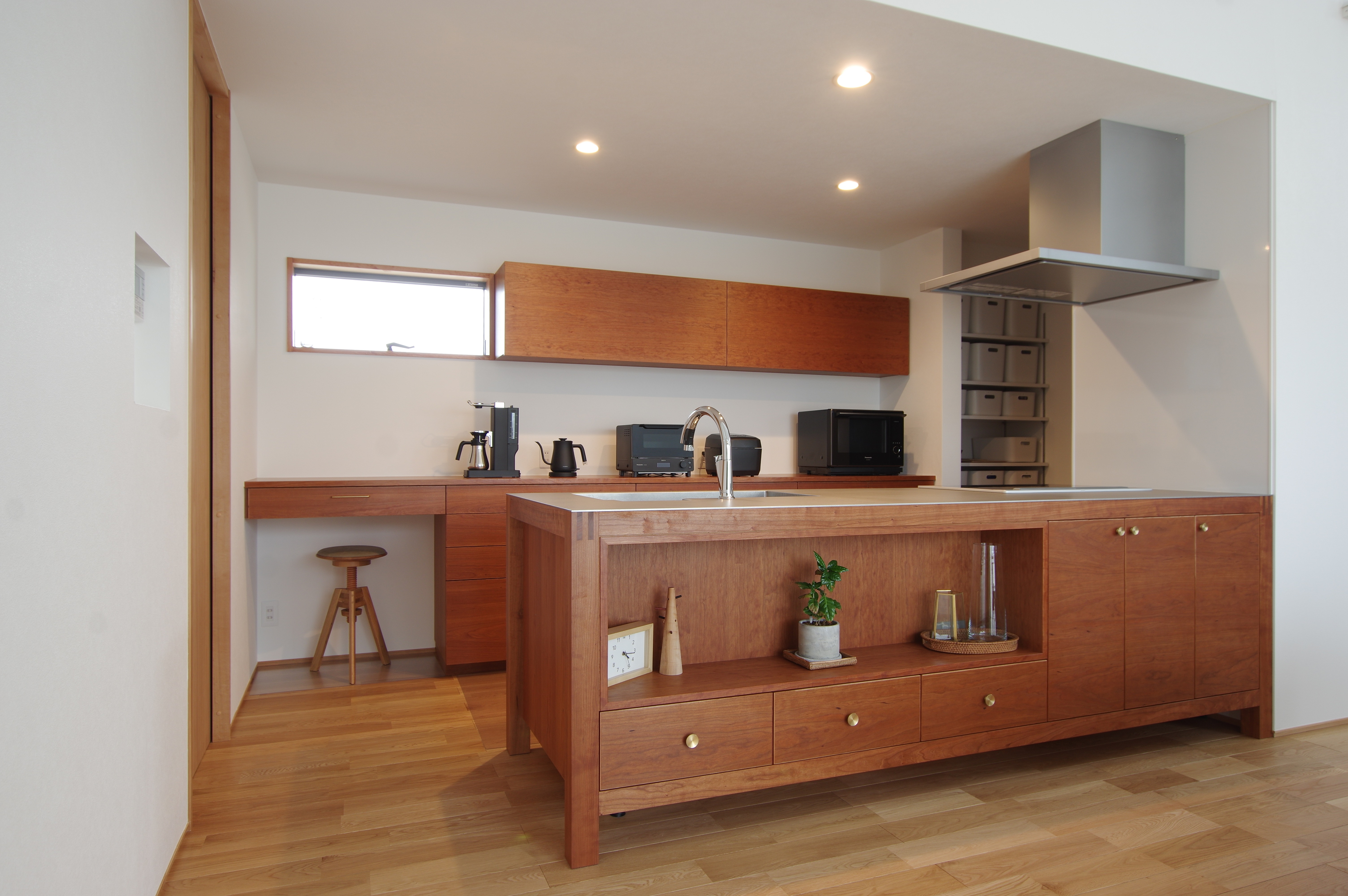 title: HOUSE 227 | Page No,240 | No.3 | sync-furniture | 株式会社 SYNC | 福岡県 家具工房 | オーダーメイドキッチン