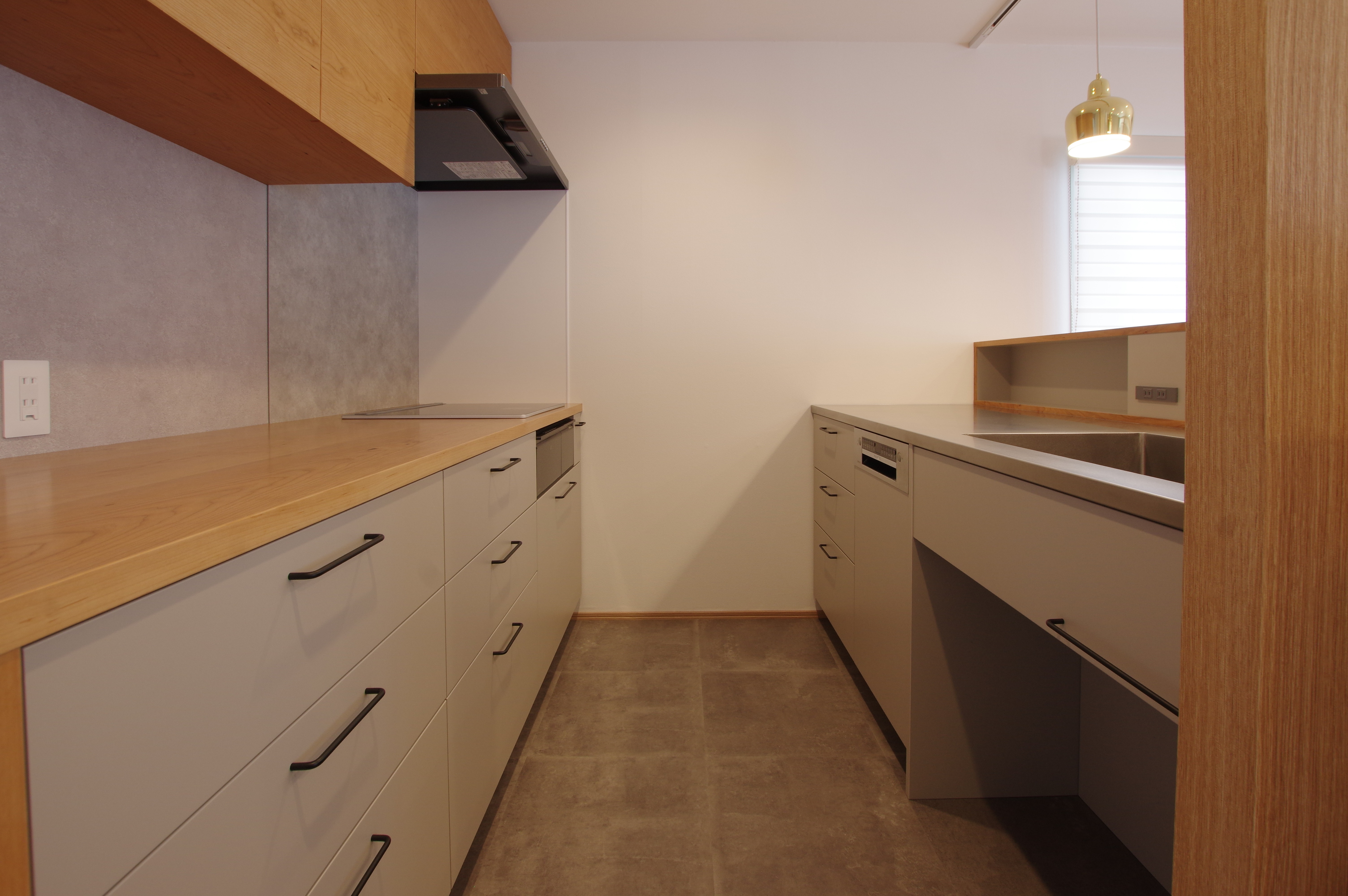 title: HOUSE 228 | Page No,241 | No.4 | sync-furniture | 株式会社 SYNC | 福岡県 家具工房 | オーダーメイドキッチン