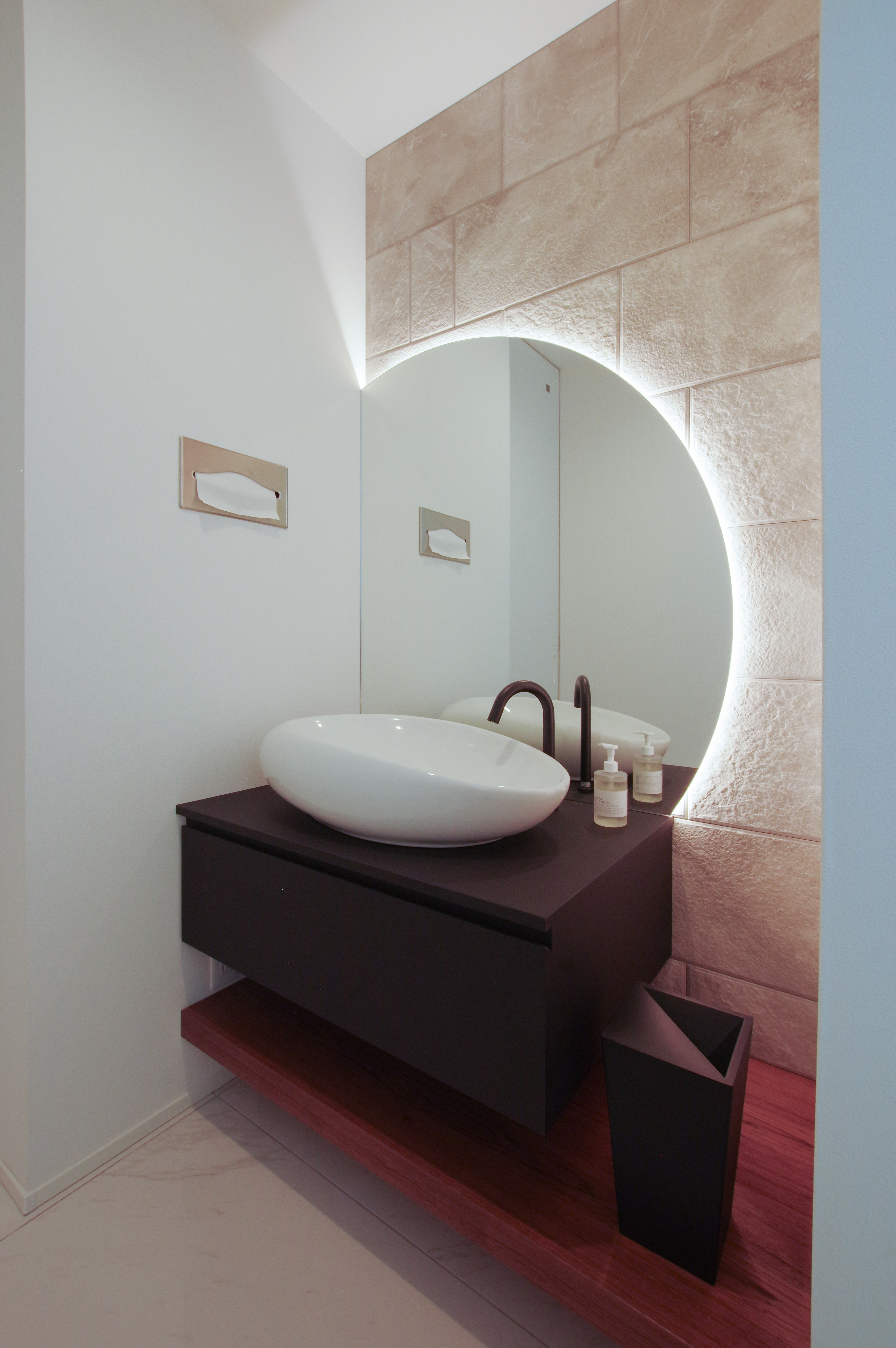 title: HOUSE 229 | Page No,242 | No.12 | sync-furniture | 株式会社 SYNC | 福岡県 家具工房 | オーダーメイドキッチン