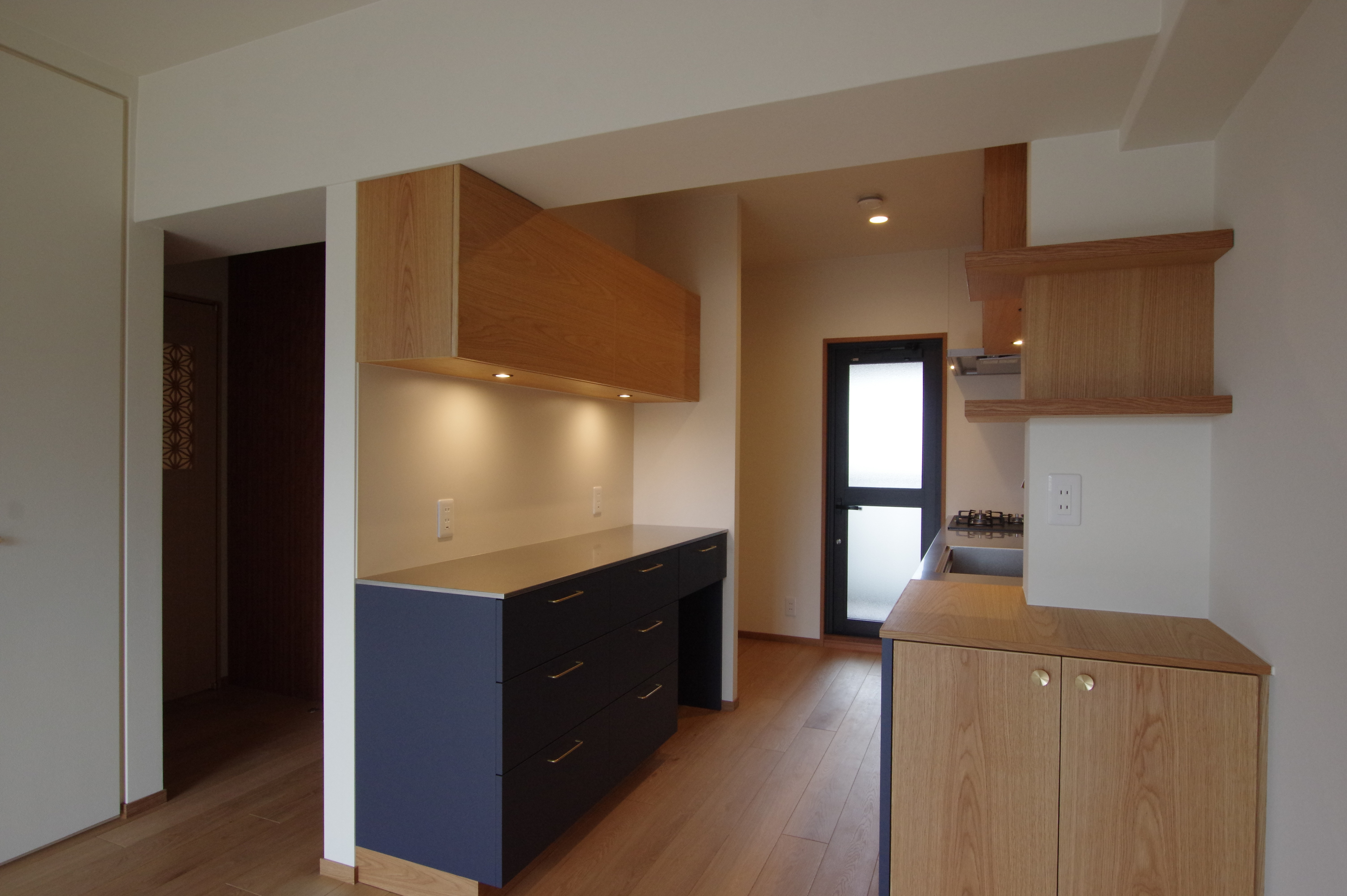 title: HOUSE 230 | Page No,243 | No.2 | sync-furniture | 株式会社 SYNC | 福岡県 家具工房 | オーダーメイドキッチン