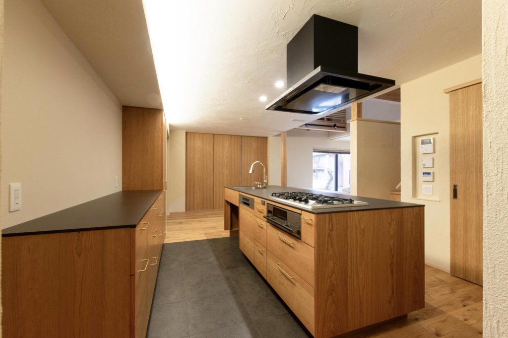 title: HOUSE 231 | Page No,244 | No.2 | sync-furniture | 株式会社 SYNC | 福岡県 家具工房 | オーダーメイドキッチン